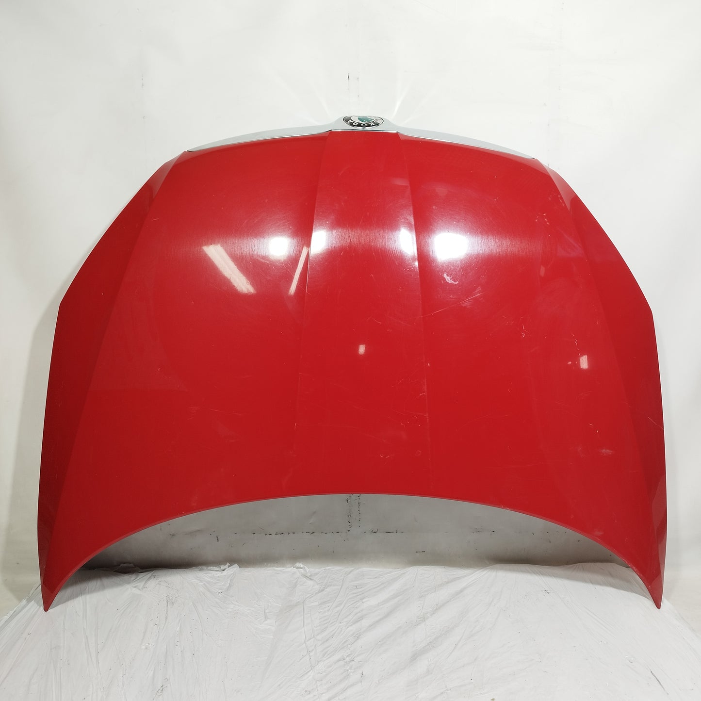Cofano rosso Skoda Fabia II (5J) 2007-2010 ecoAC15245