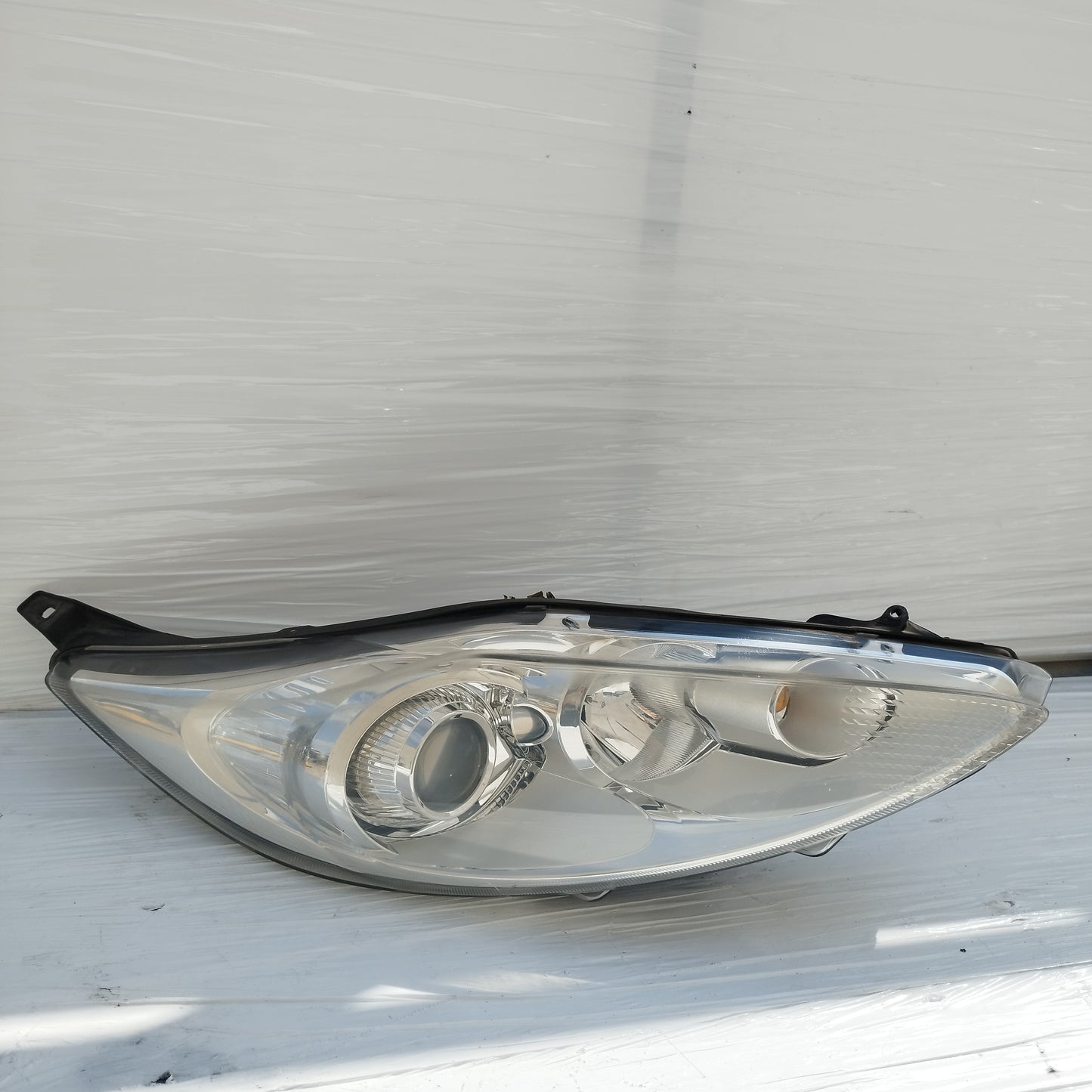 Fanale anteriore dx Ford Fiesta 2010 cod: 8A61-13W029-CG ecoDM067
