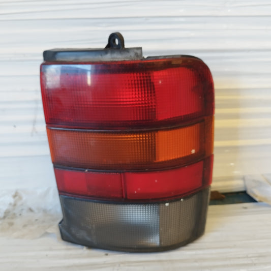 Fanale posteriore dx Nissan Serena (C23) 1992-2000 ecoAC17697