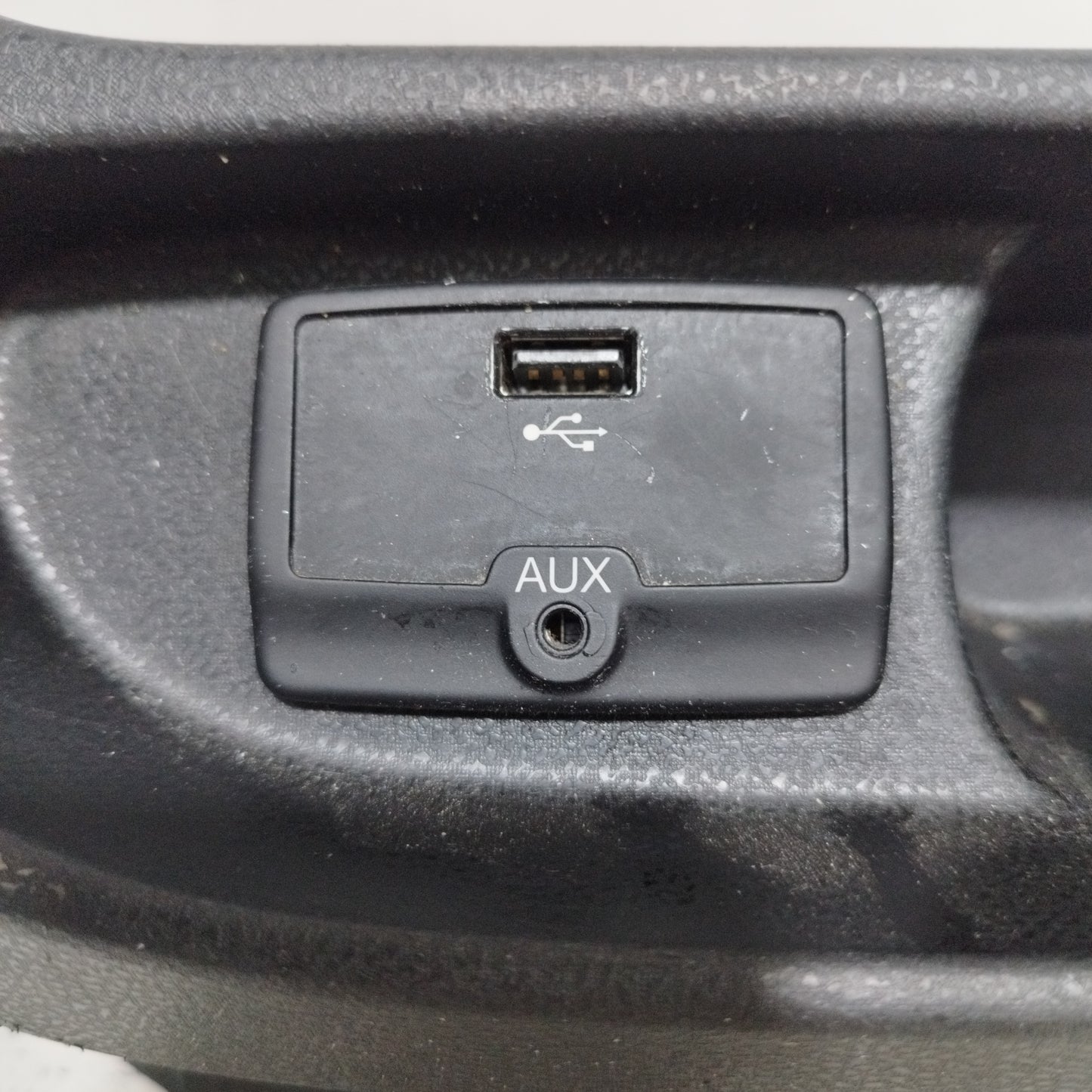 Fiat 500L 2013 central dashboard trim Cod: 51892477 ecoAC9327