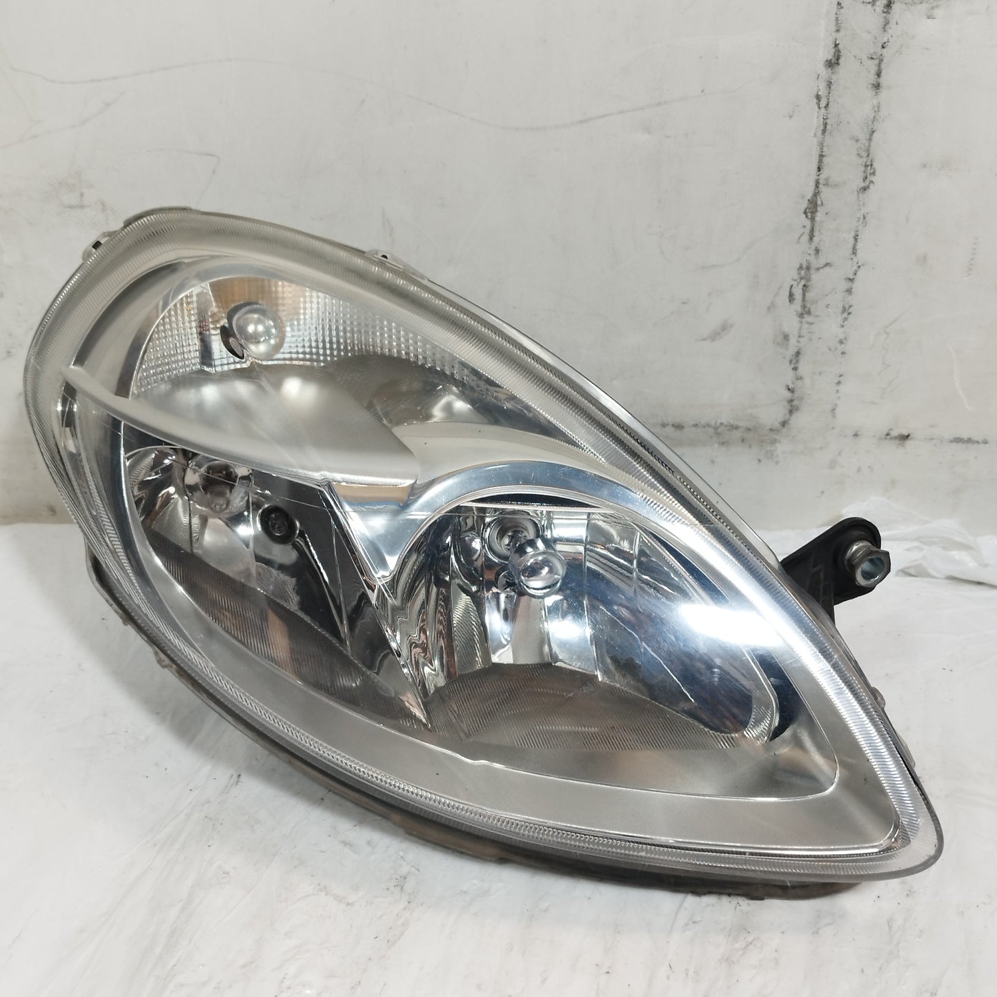 Fanale anteriore dx Lancia Ypsilon (843) 2007-2011 Restyling DEPO cod: 08-666-114R ecoAC16562