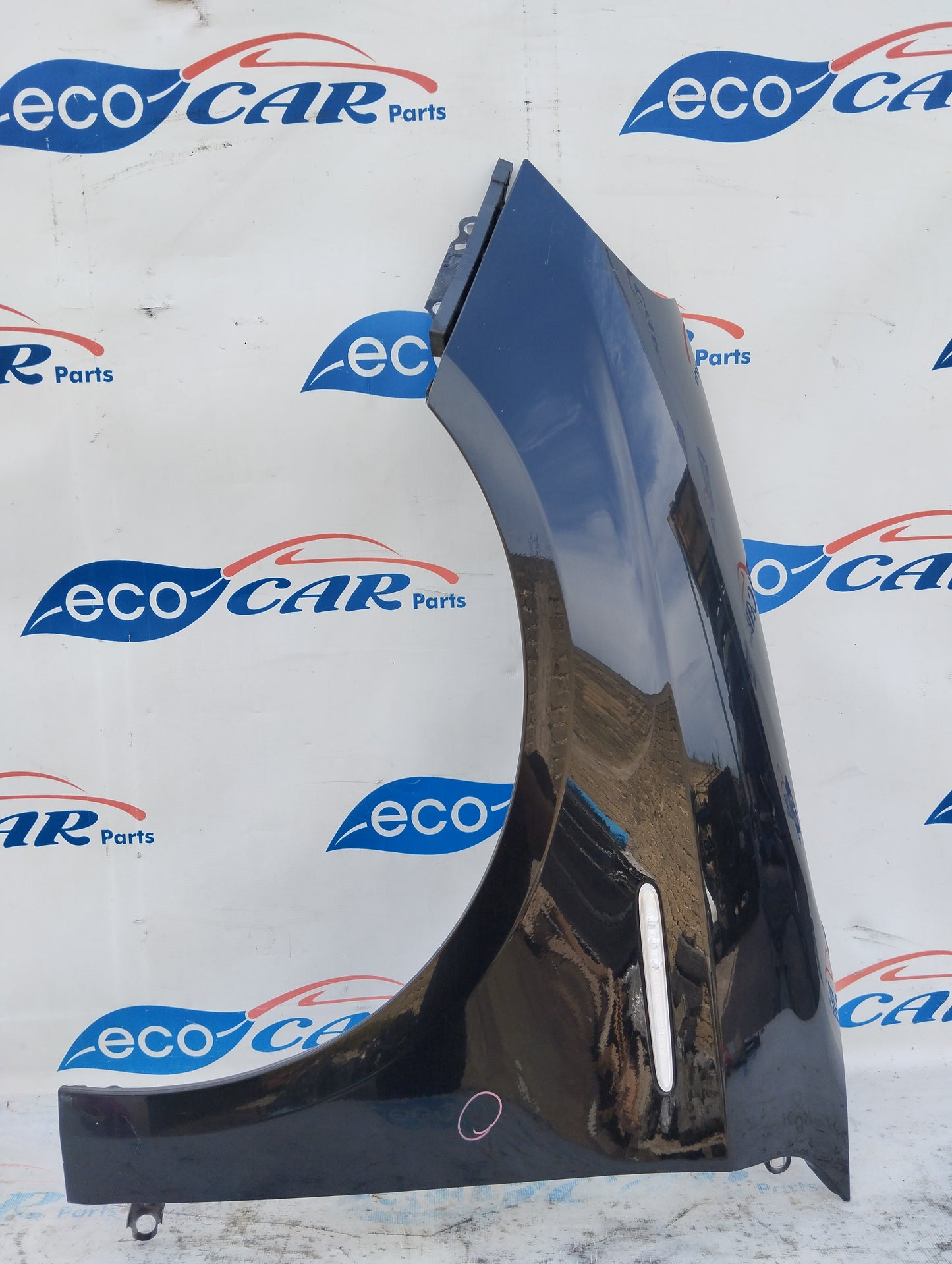 Black left fender Alfa Romeo Giulietta 2012 ecoAG5465