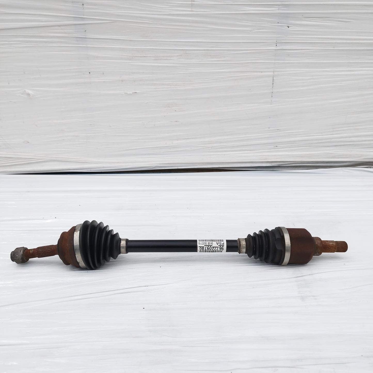 Semiasse anteriore sx Peugeot 2008 1.2 B 2019 cod: 9677209780 ecoAC15758