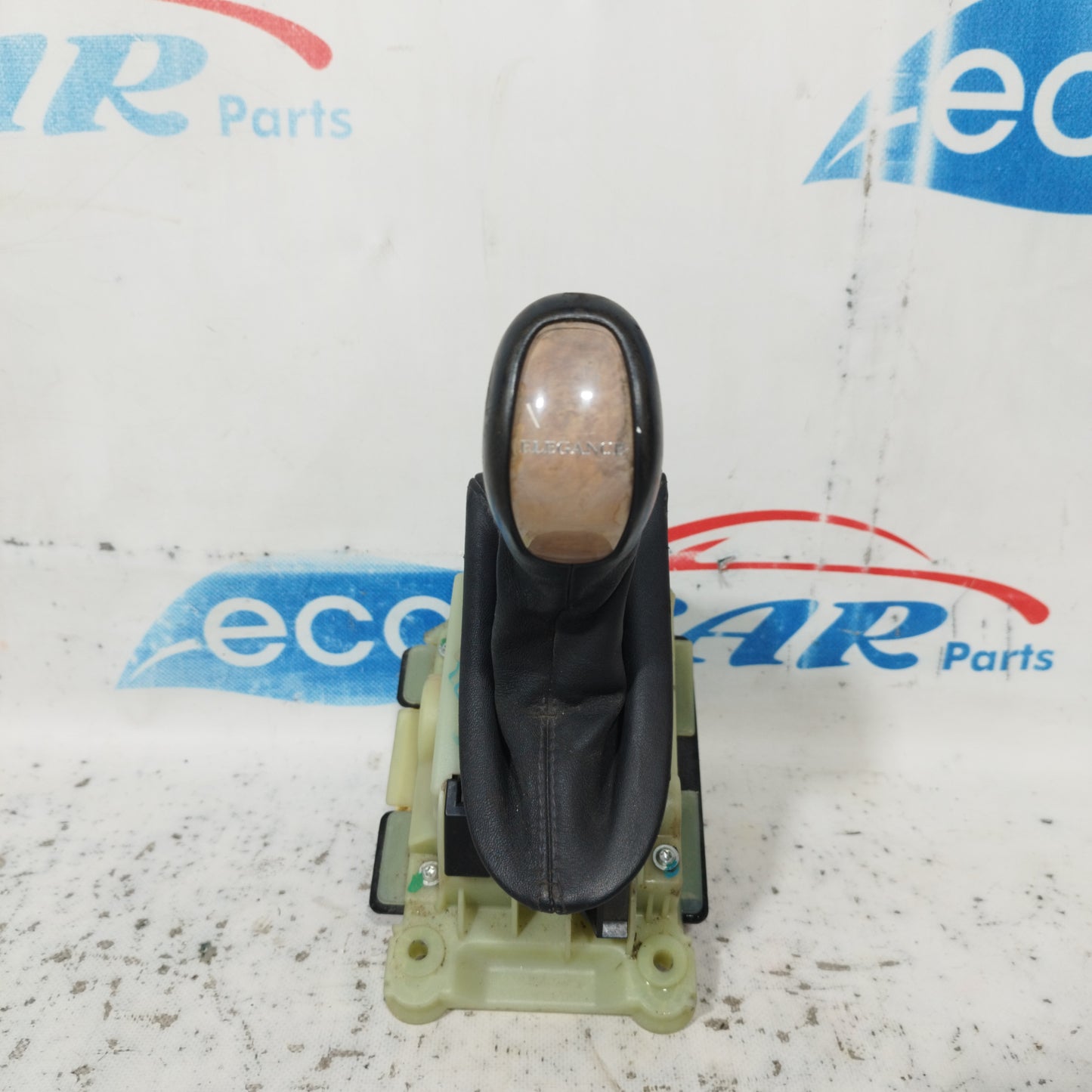 Automatic gear lever Mercedes E-Class W211 2.7 D 2009 code: A2112670124 ecoAC9990