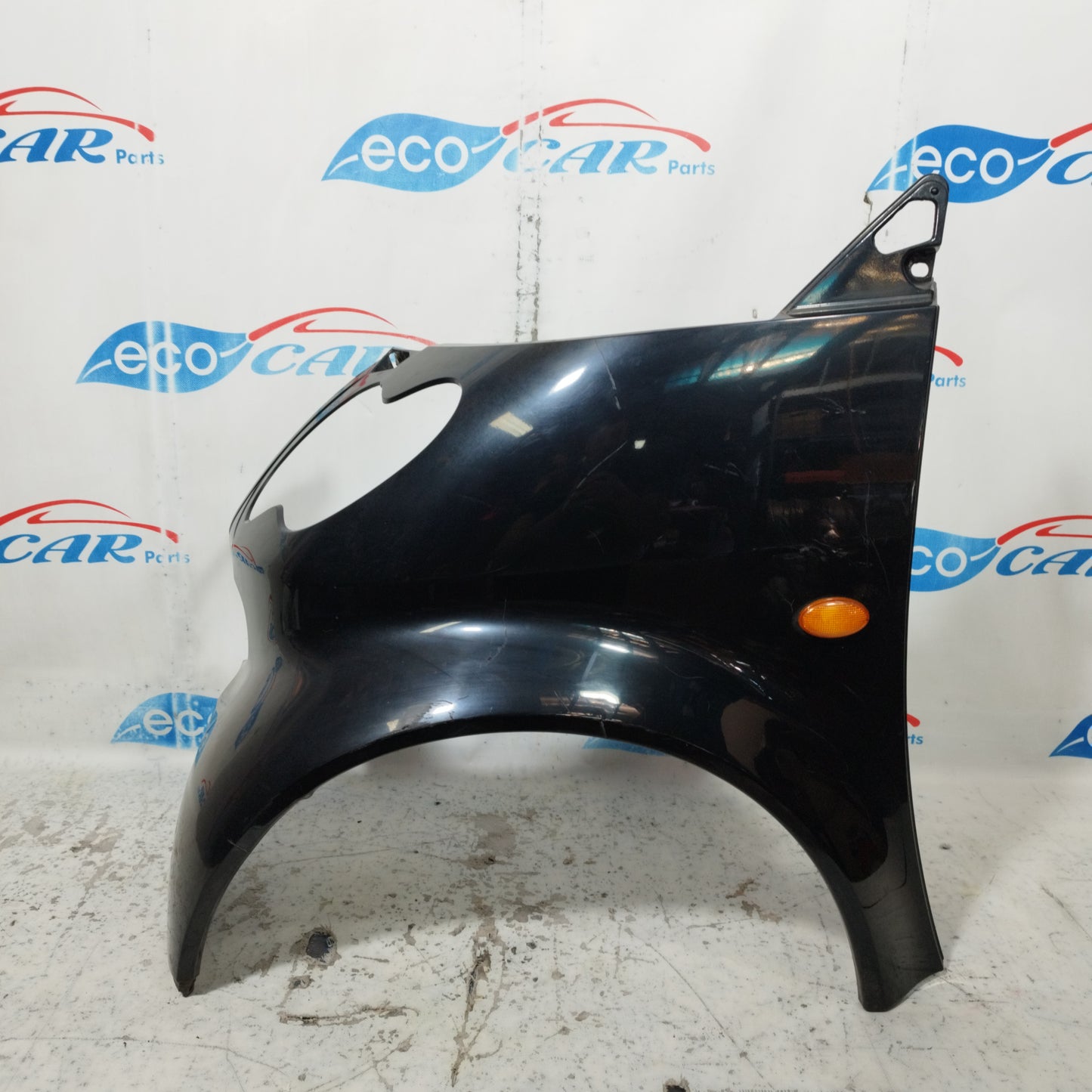 Schwarzer linker Kotflügel vorne für Smart Fortwo 450, Baujahr 2004, ecoAC10078