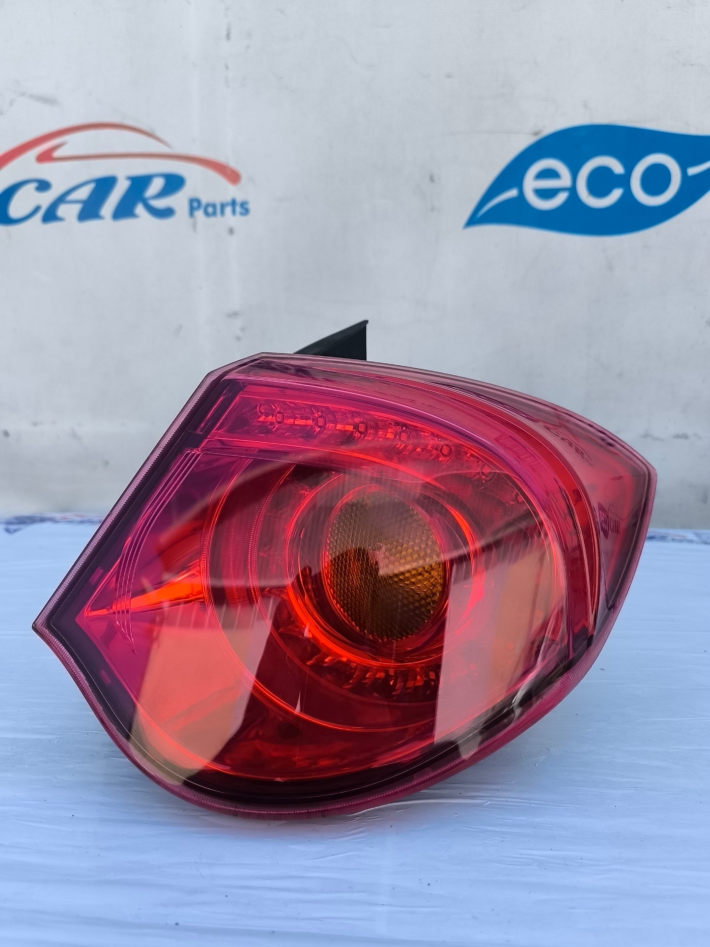 Alfa Romeo Giulietta 2012 ecoAG5866 rechte äußere Rückleuchte