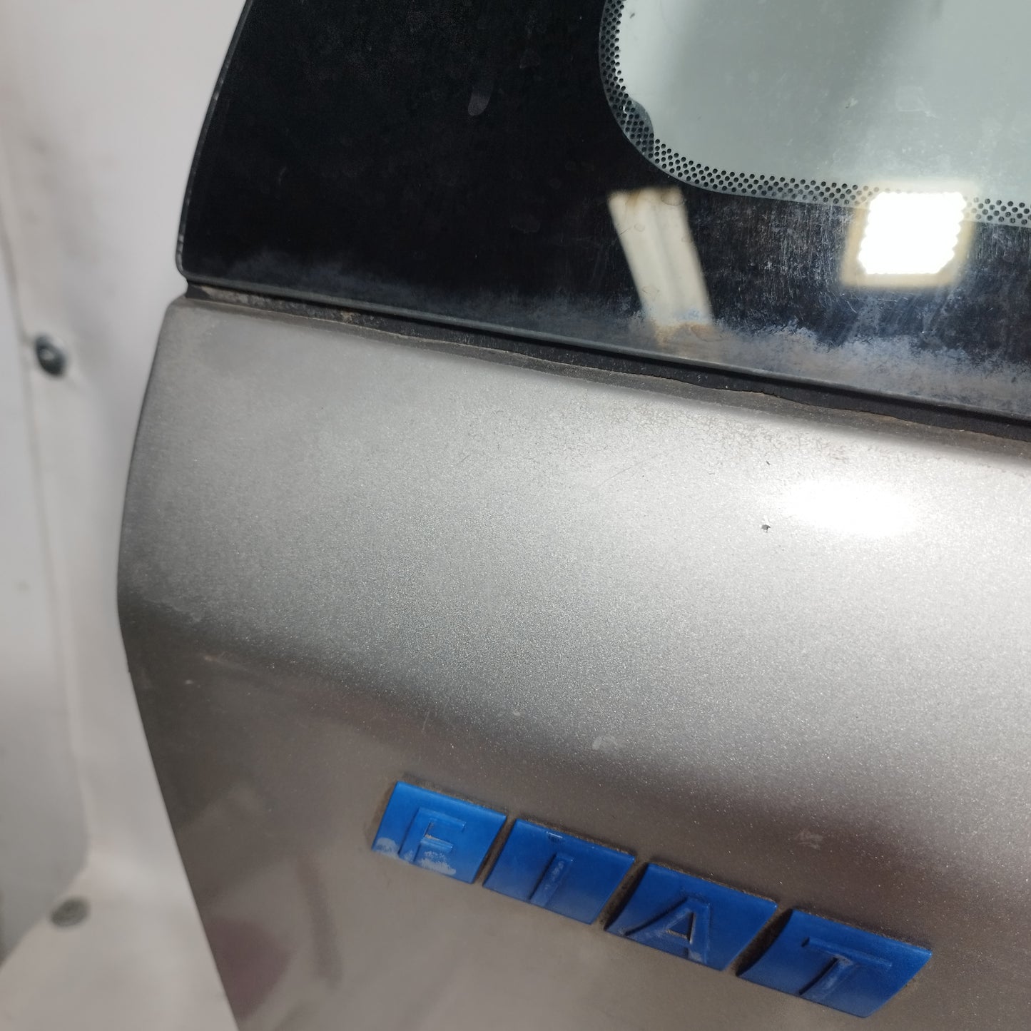 Portellone posteriore grigio Fiat Palio Weekend 2001 ecoAC12833