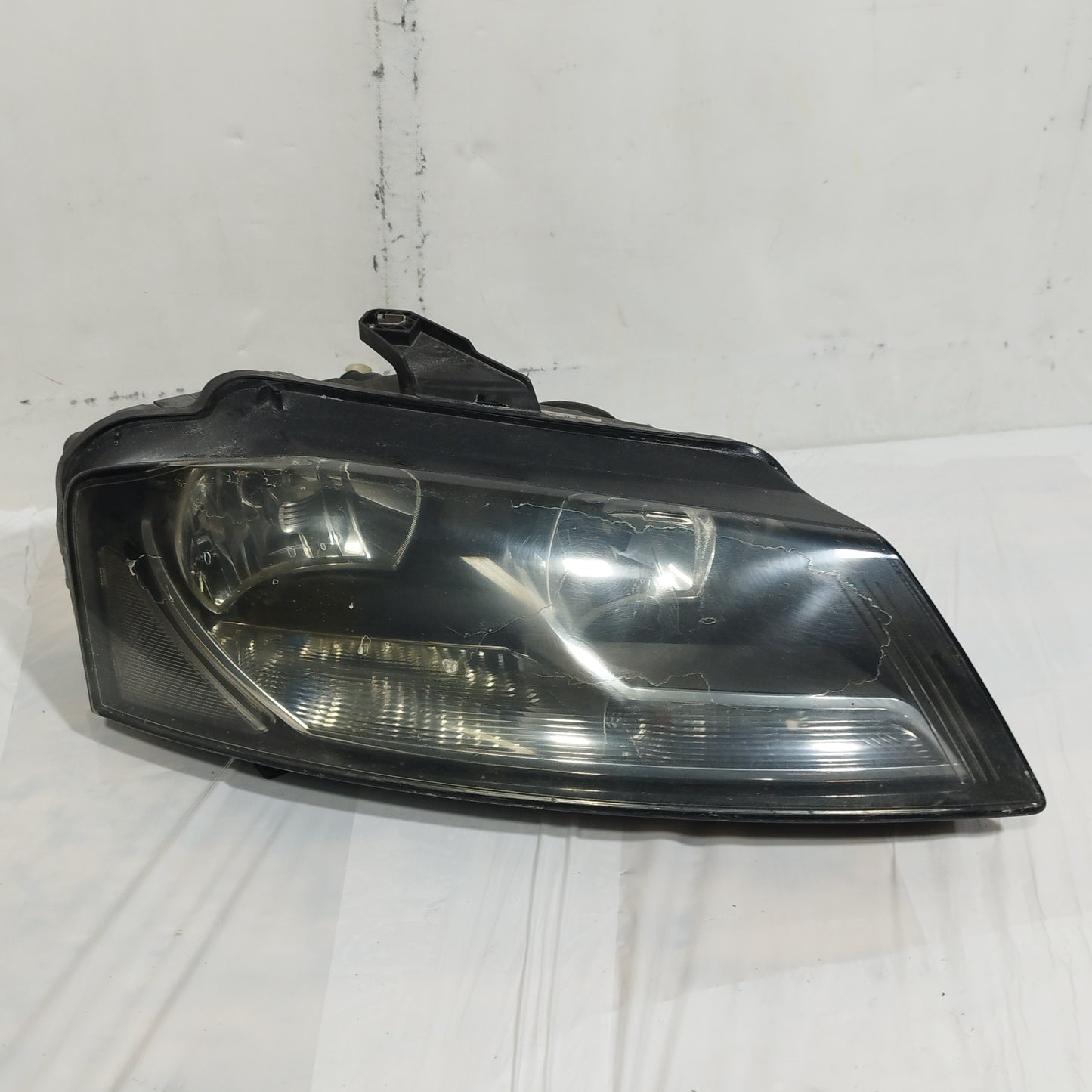 Fanale anteriore dx Audi A3 (8P1) 2008-2012 Restyling cod: 8P0941004 ecoAC15251