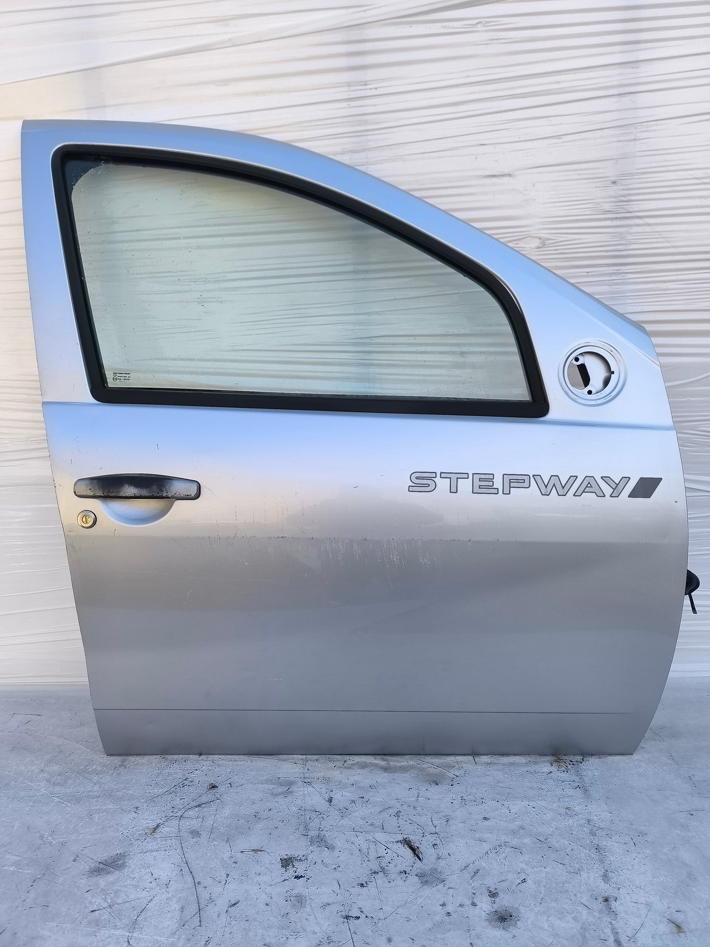 Sportello anteriore dx Dacia Sandero anno 2009 grigio argento ecoAG8071