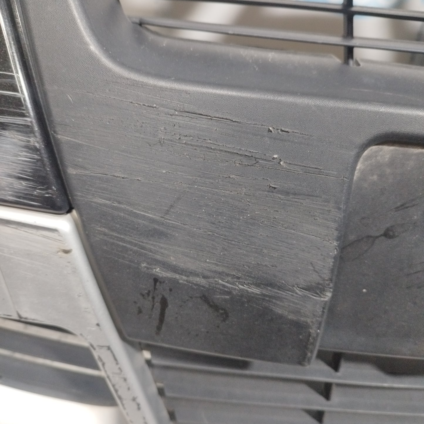 Black Front Bumper Renault Scenic X-Mod 2011 ecoAC10986