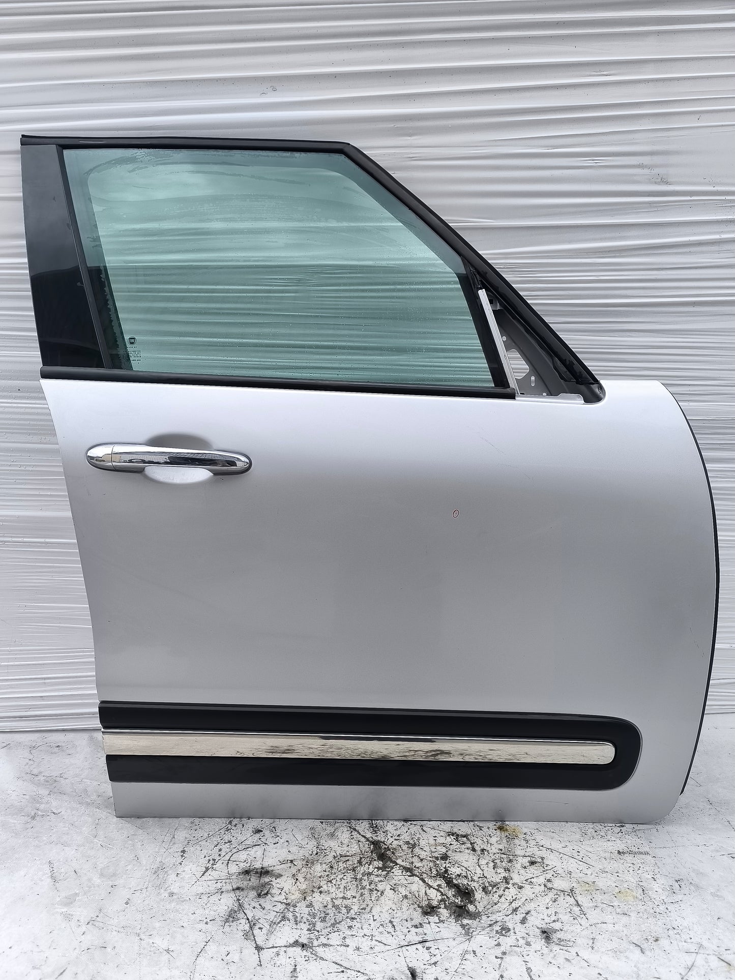 Sportello anteriore dx grigio argento Fiat 500L 2013-2022 ecoAG8444