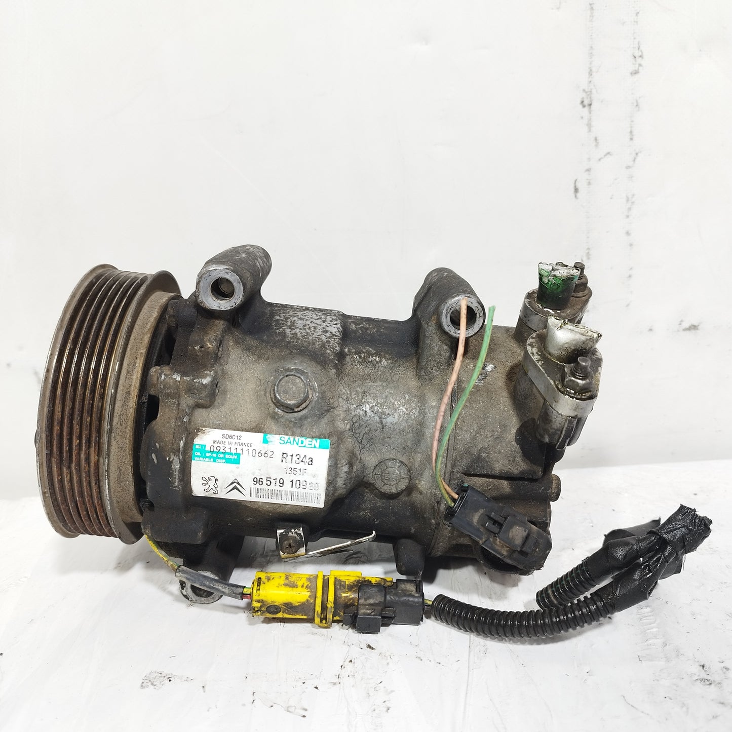 Compressore a / c Peugeot 207 1.6 HDI 2006-2012 2 pin cod: 9651910980 ecoAC15542