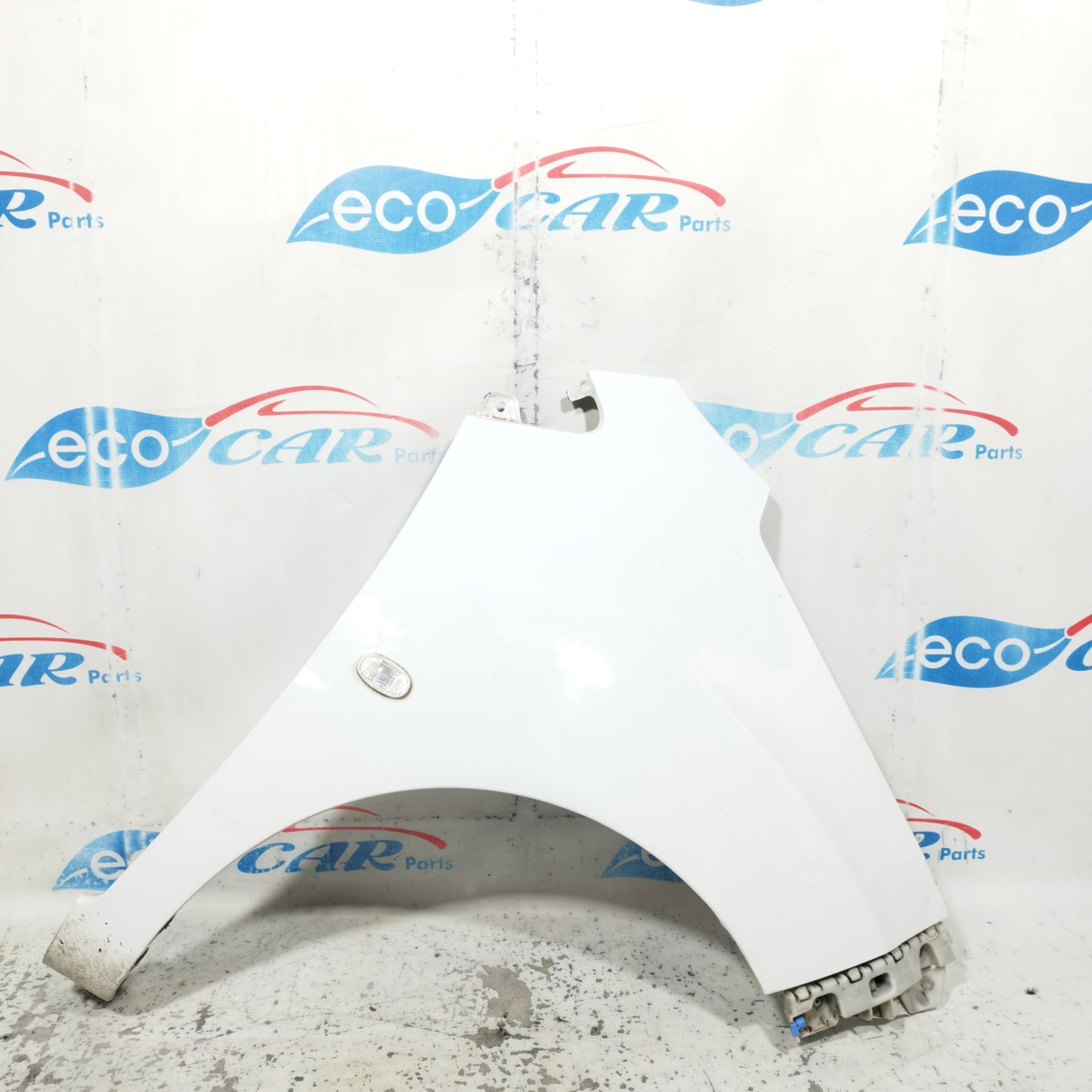 Parafango anteriore dx bianco Chevrolet Spark 2011 ecoAC9701