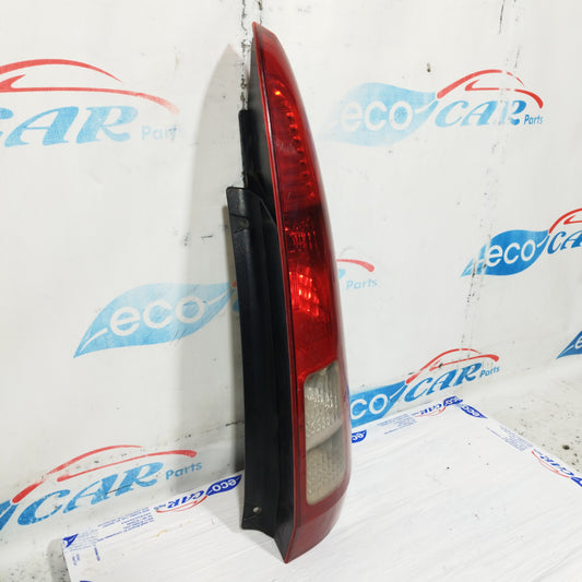 Ford Fusion 2004 ecoAC10648 Right Rear Light