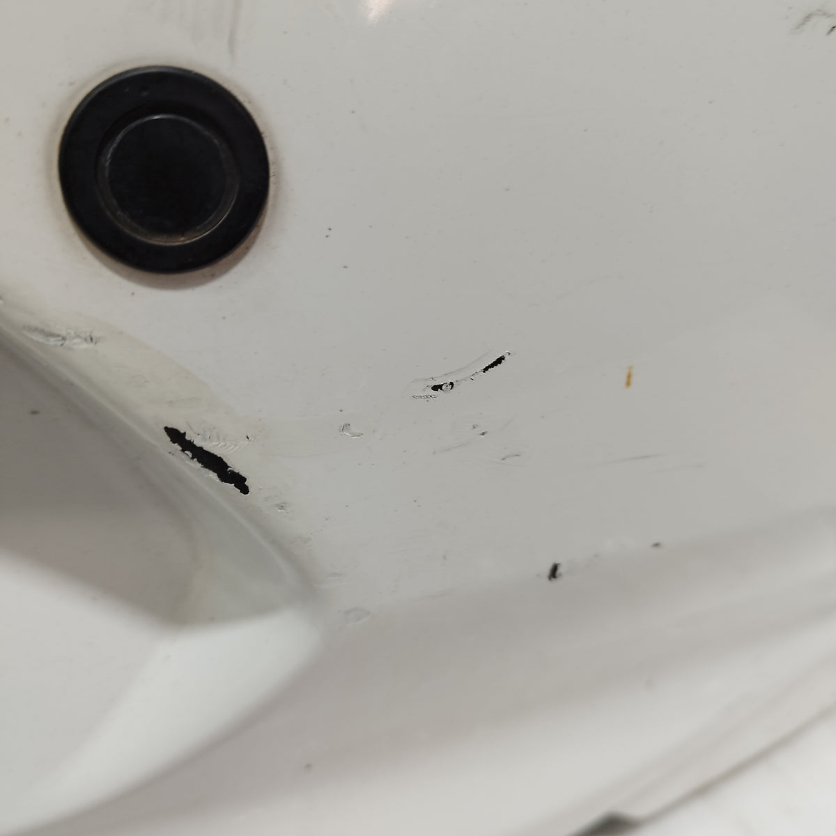 Paraurti posteriore bianco Nissan Micra K13 2013-2017 Restyling ecoAC17303