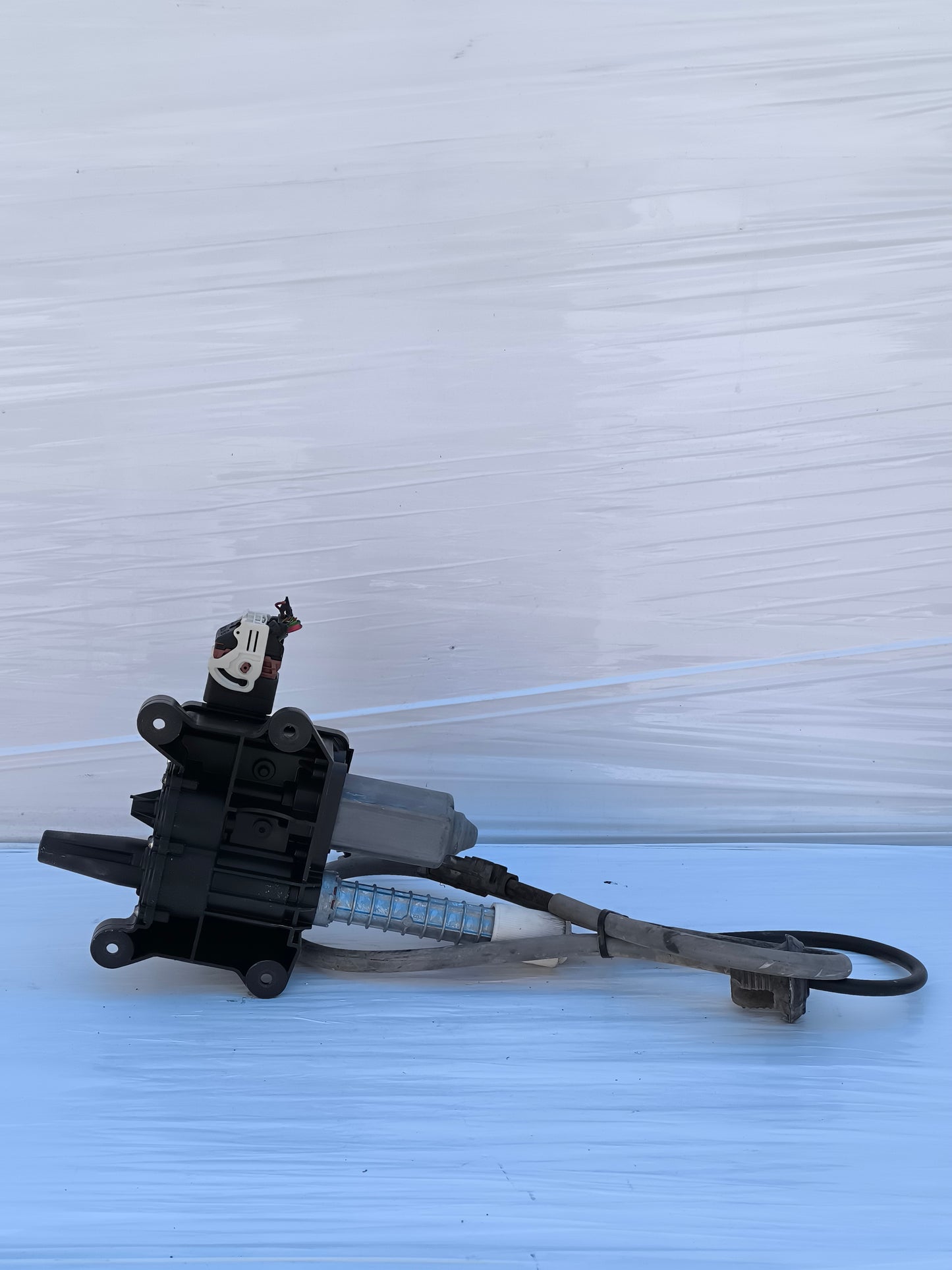 Freno a mano elettrico Peugeot 3008 anno 2011 cod: A2C53379975 ecoAG8322
