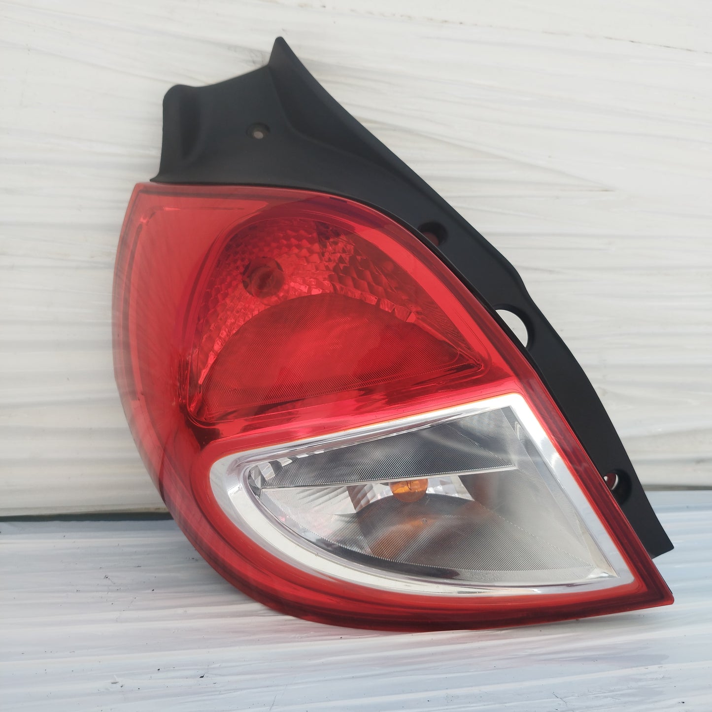 Fanale posteriore sx Renault Clio 2010 ecoDM210