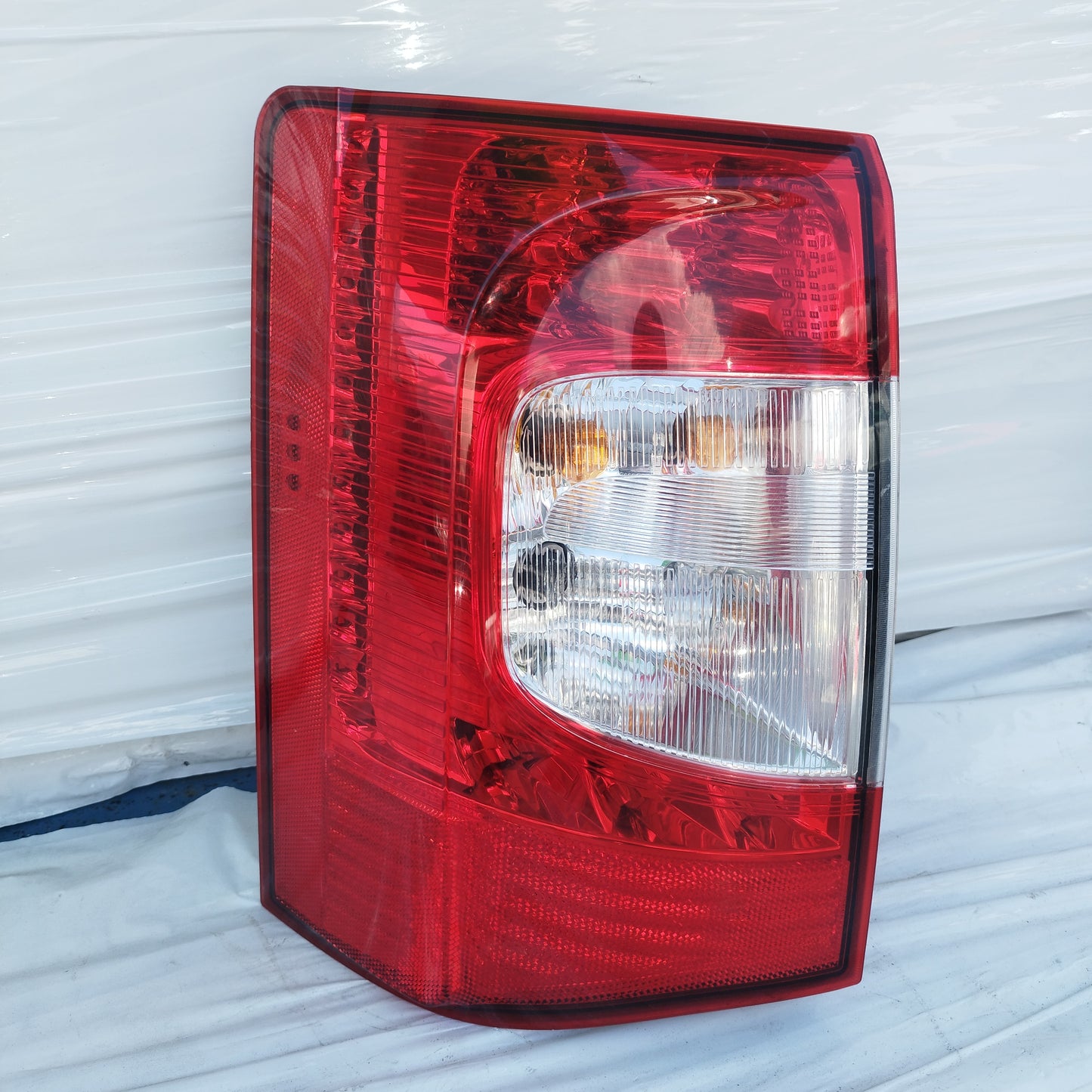 Fanale posteriore sx a led Lancia Voyager (404) 2011-2015 ecoDM334
