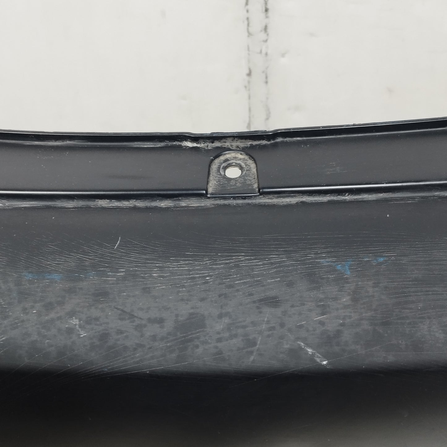 Paraurti posteriore nero plastica Lancia Ypsilon (843) 2006-2011 cod: 735425935 ecoAC16400