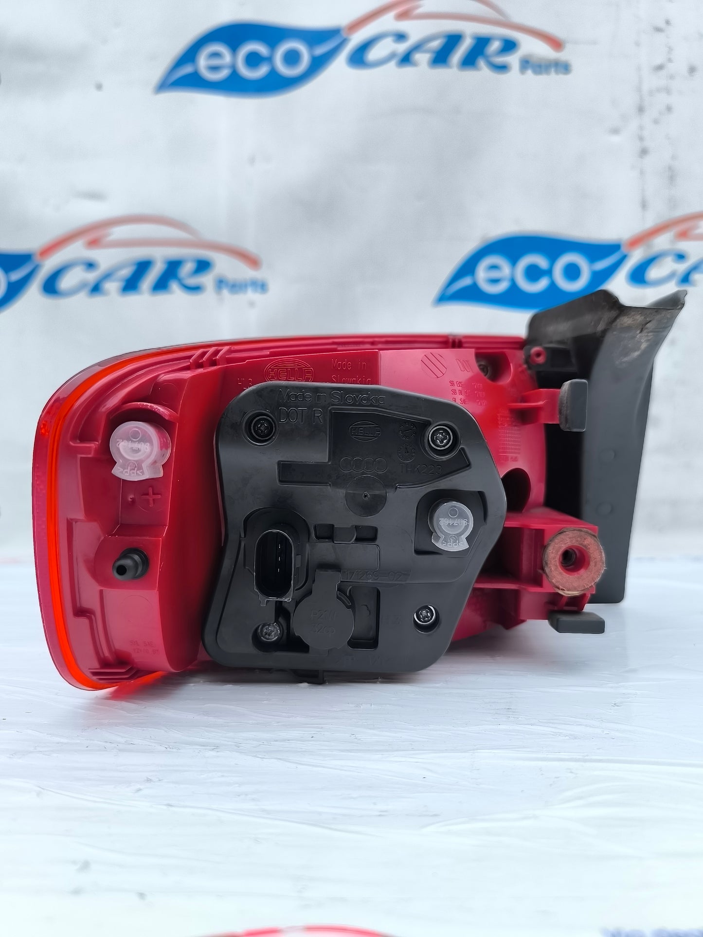 Audi A4 B8 ecoAG5771 rechte Außenrückleuchte