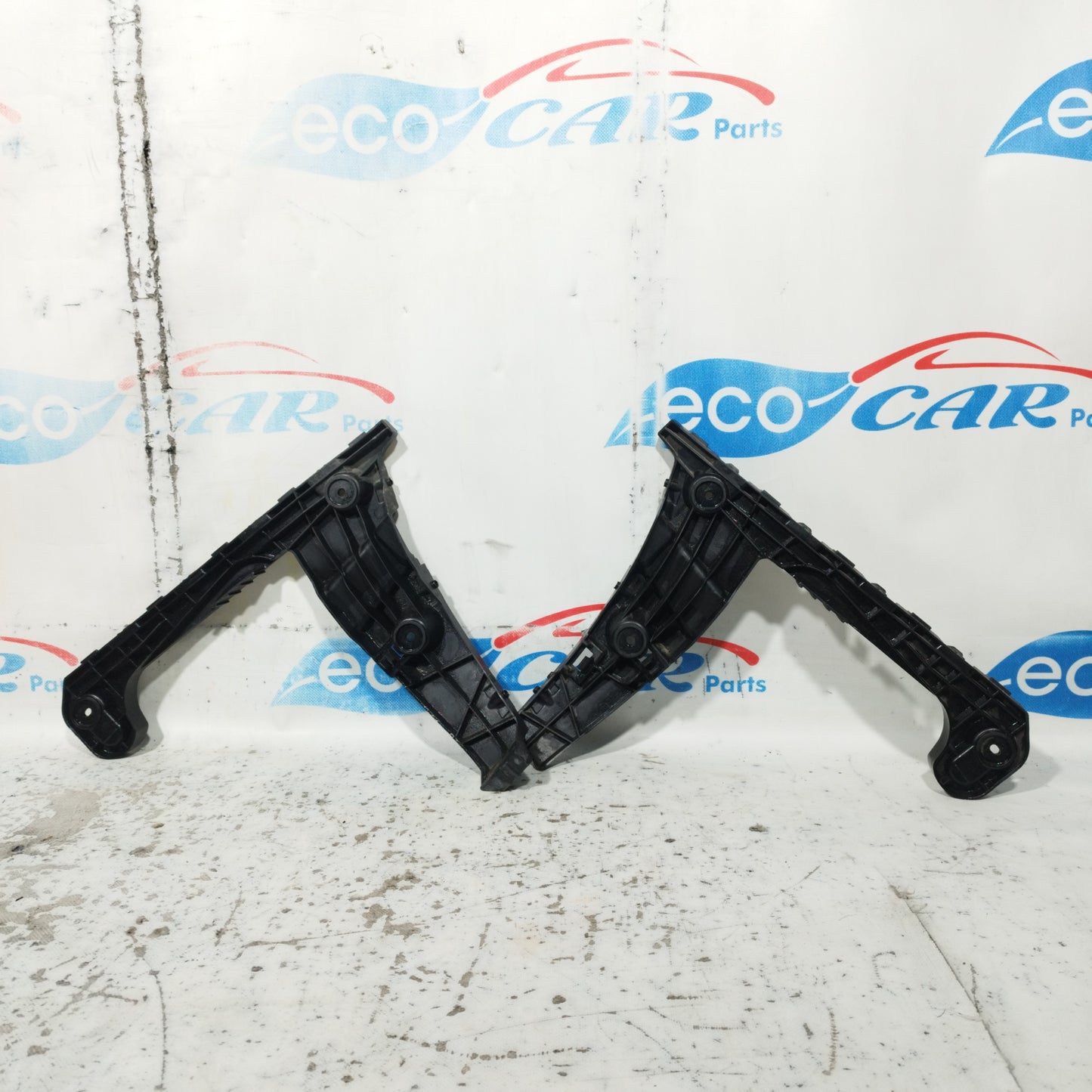 Führungen für die hintere Stoßstange Audi A5 40 g-tron 2019 Teilenummer: 8W6807453 ecoAC10327