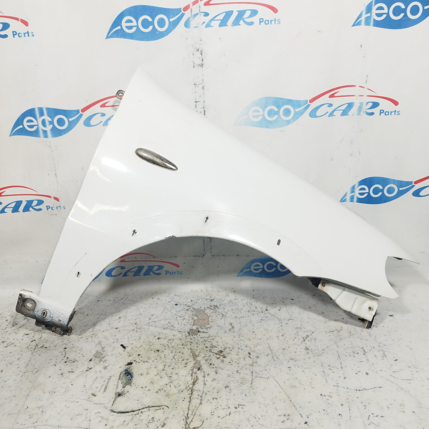 Parafango anteriore dx bianco Fiat Strada 2008 ecoAC9032