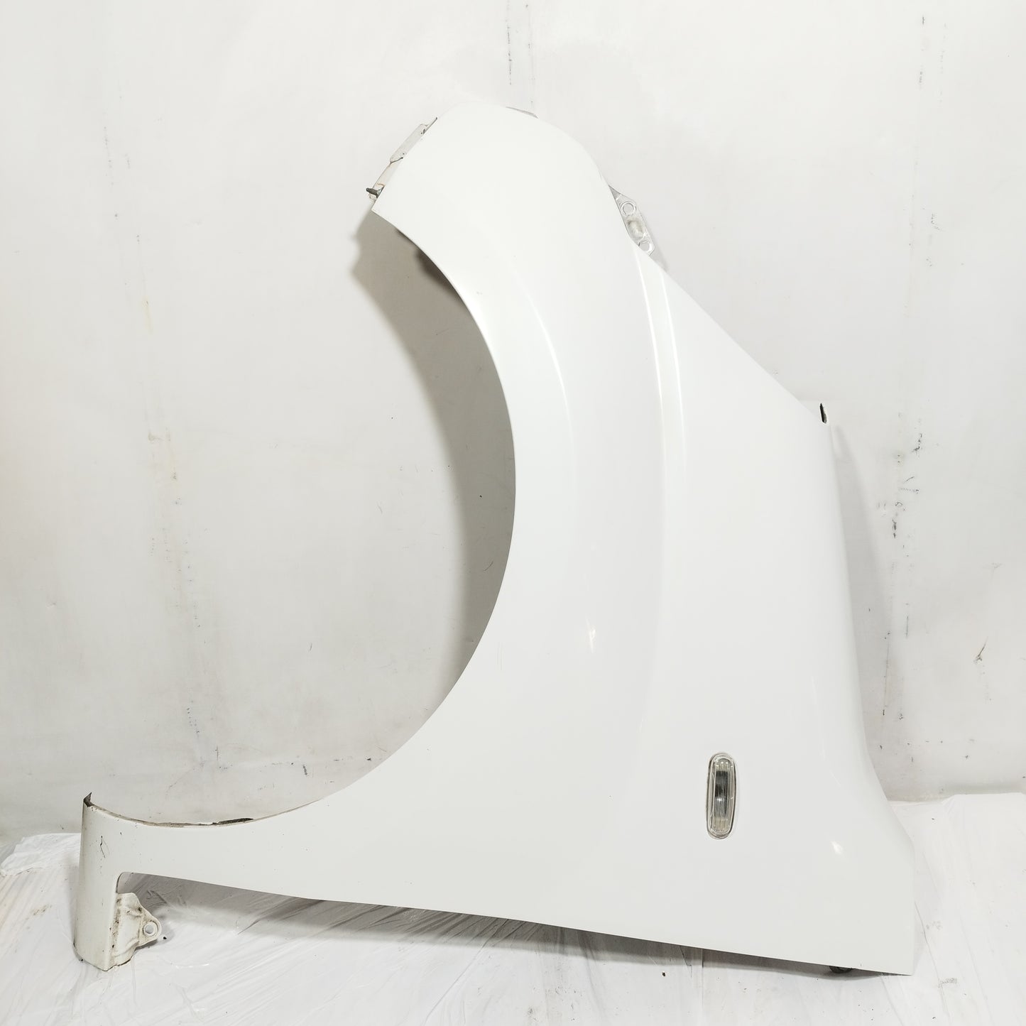 Parafango anteriore sx Bianco Fiat Fiorino 2010 ecoc15446