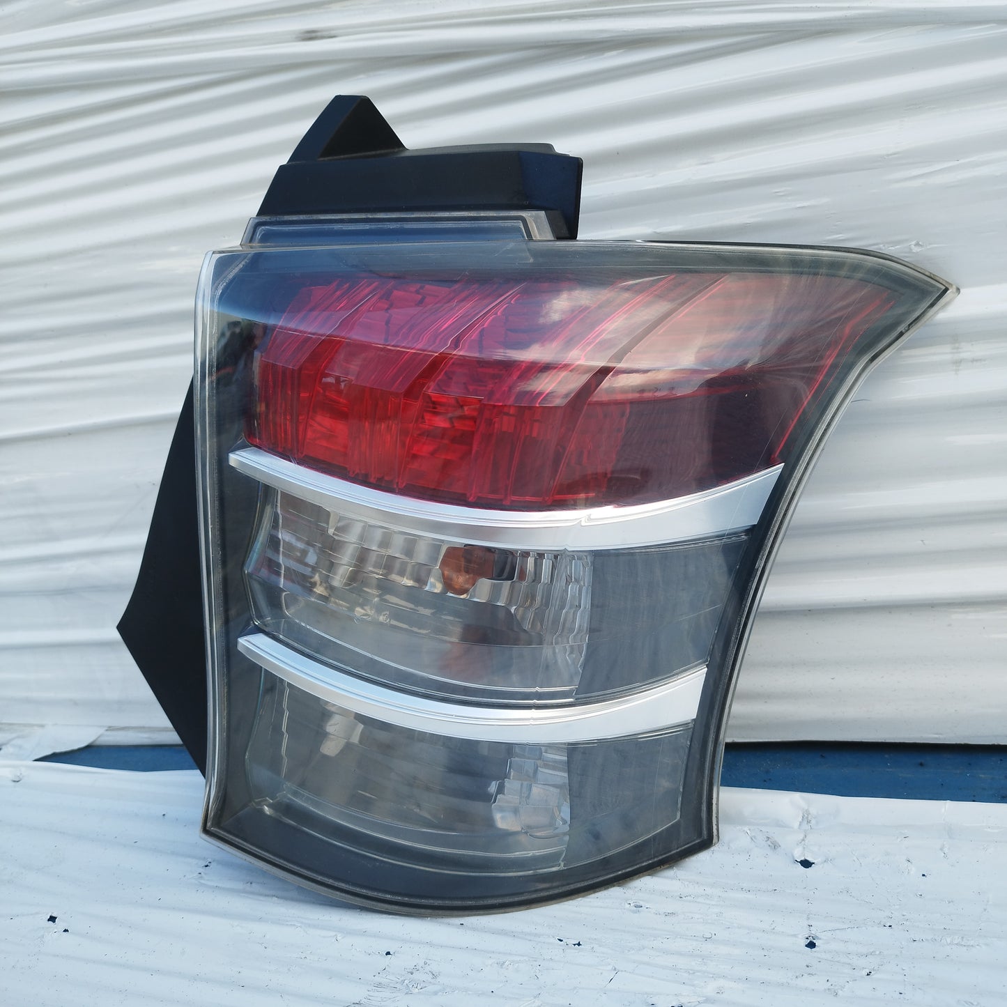Fanale posteriore dx Toyota IQ 2009-2015 ecoDM185
