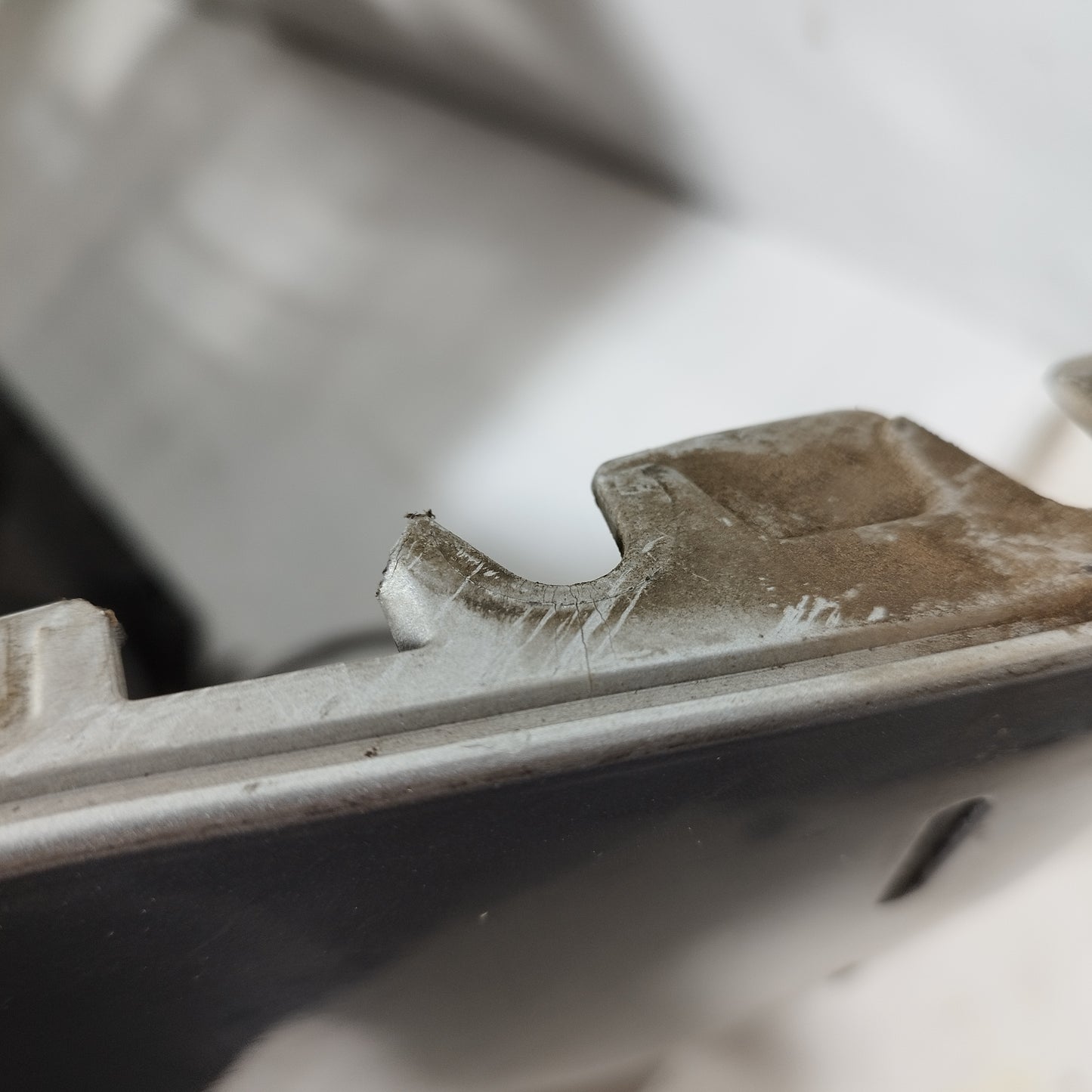 Paraurti anteriore grigio Dacia Sandero Stepway I 2009-2012 ecoAC15385