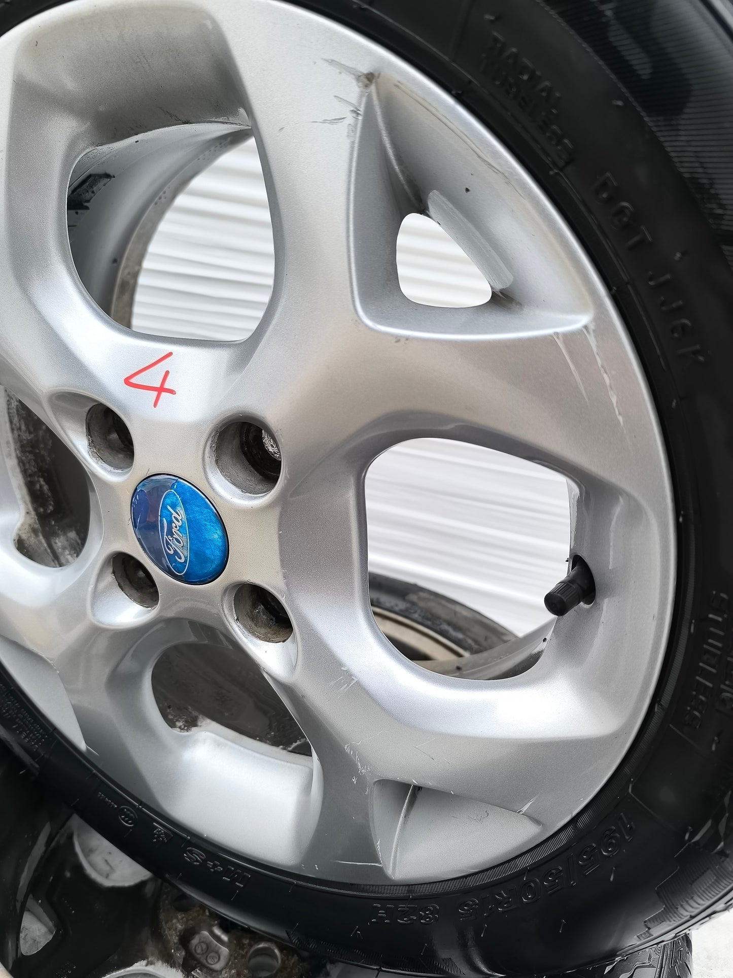 Cerchi e gomme Ford Fiesta anno 2012 ecoAG7914