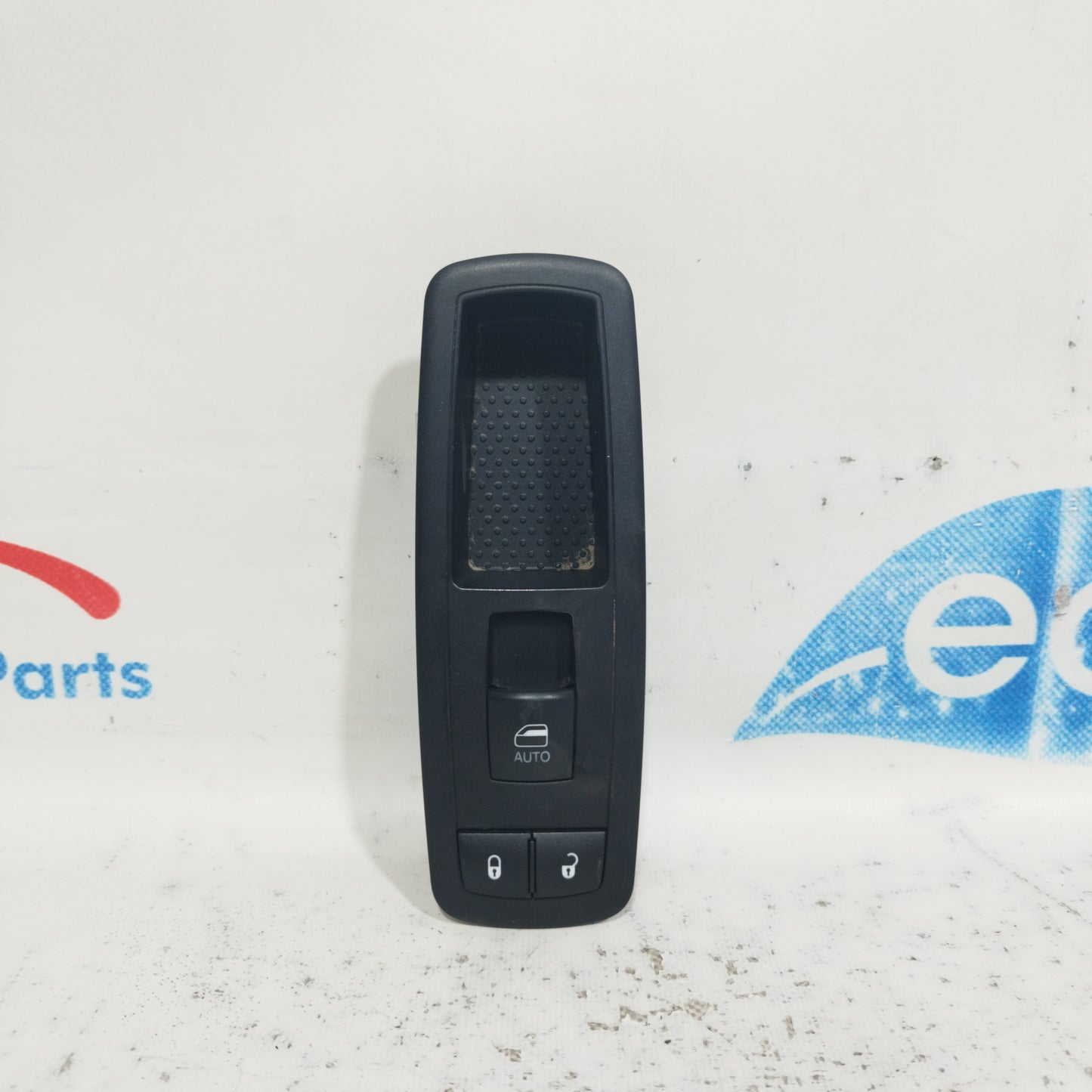 Pulsantiera anteriore dx Fiat Freemont 2012 Cod: 56046822AC ecoAC9071