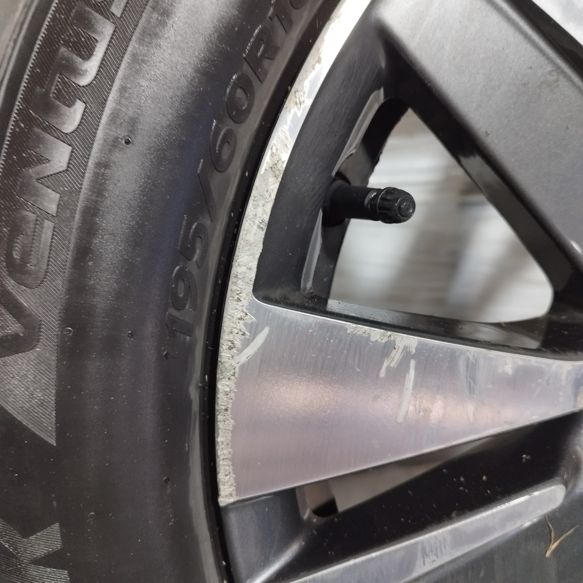 Cerchi in lega con gomme Peugeot 2008 I serie Restyling 2013-2019 ecoAC16911