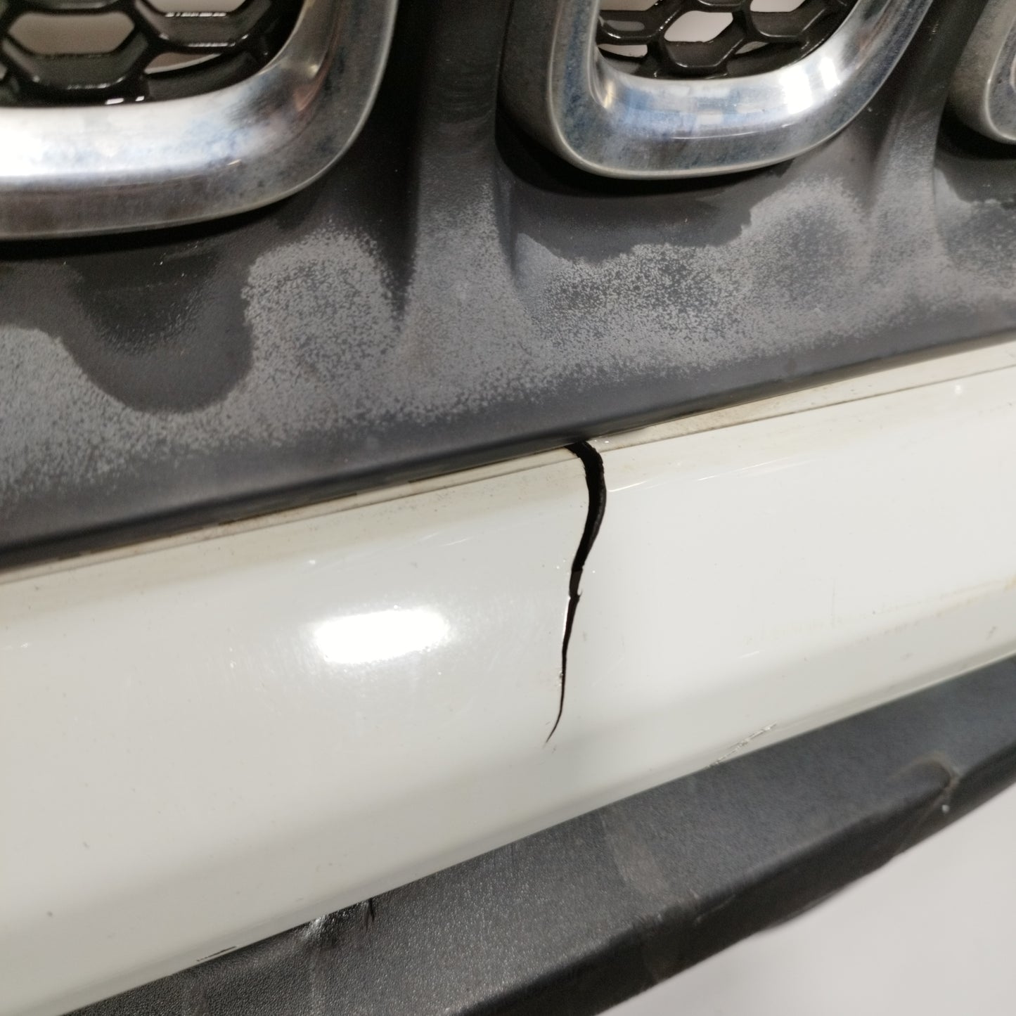 Jeep Renegade 2.0D 2016 ecoAC11478 Weiße Frontpartie