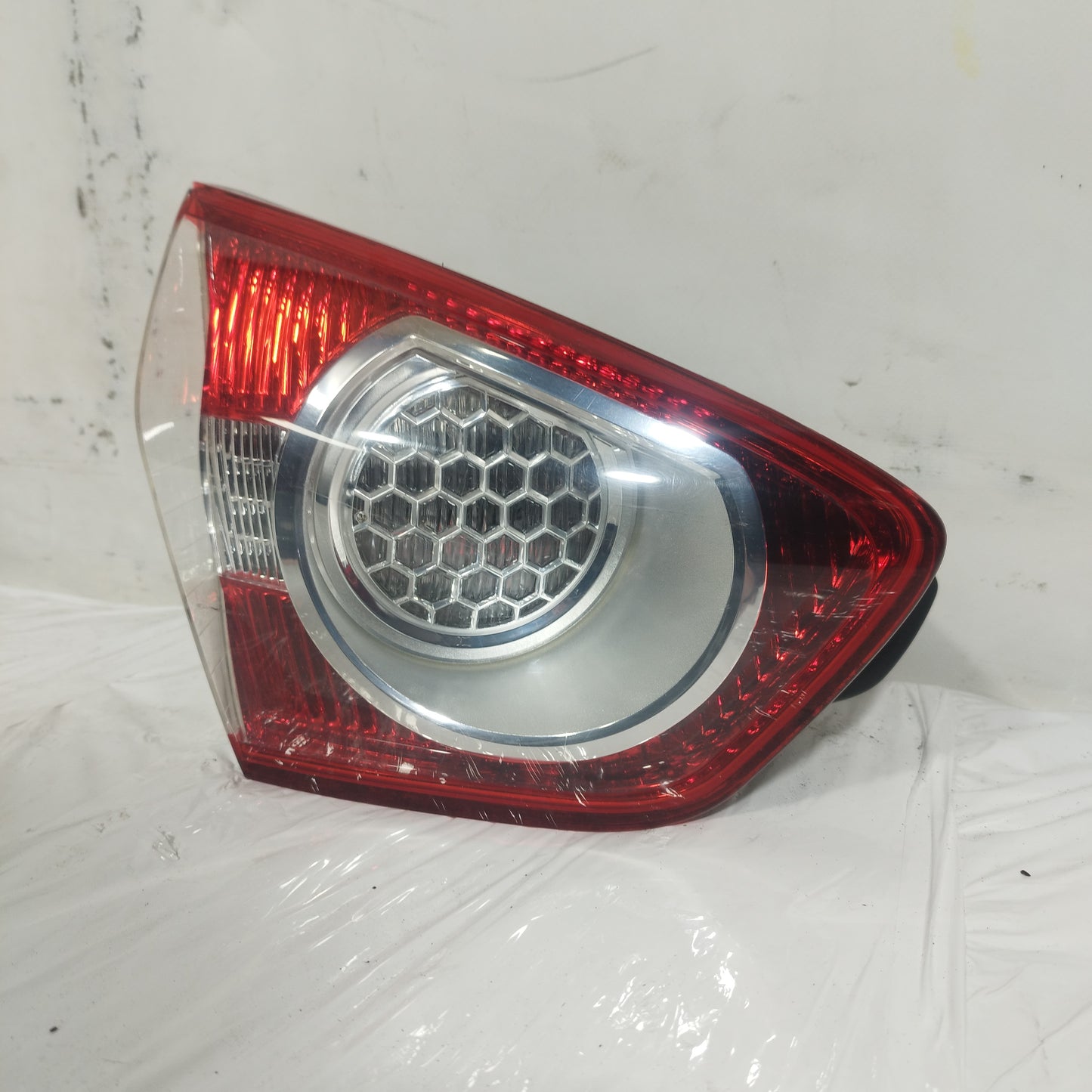 Fanale posteriore interno sx Ford Kuga 2010 cod: 8V41-13A603-AD ecoAC14587