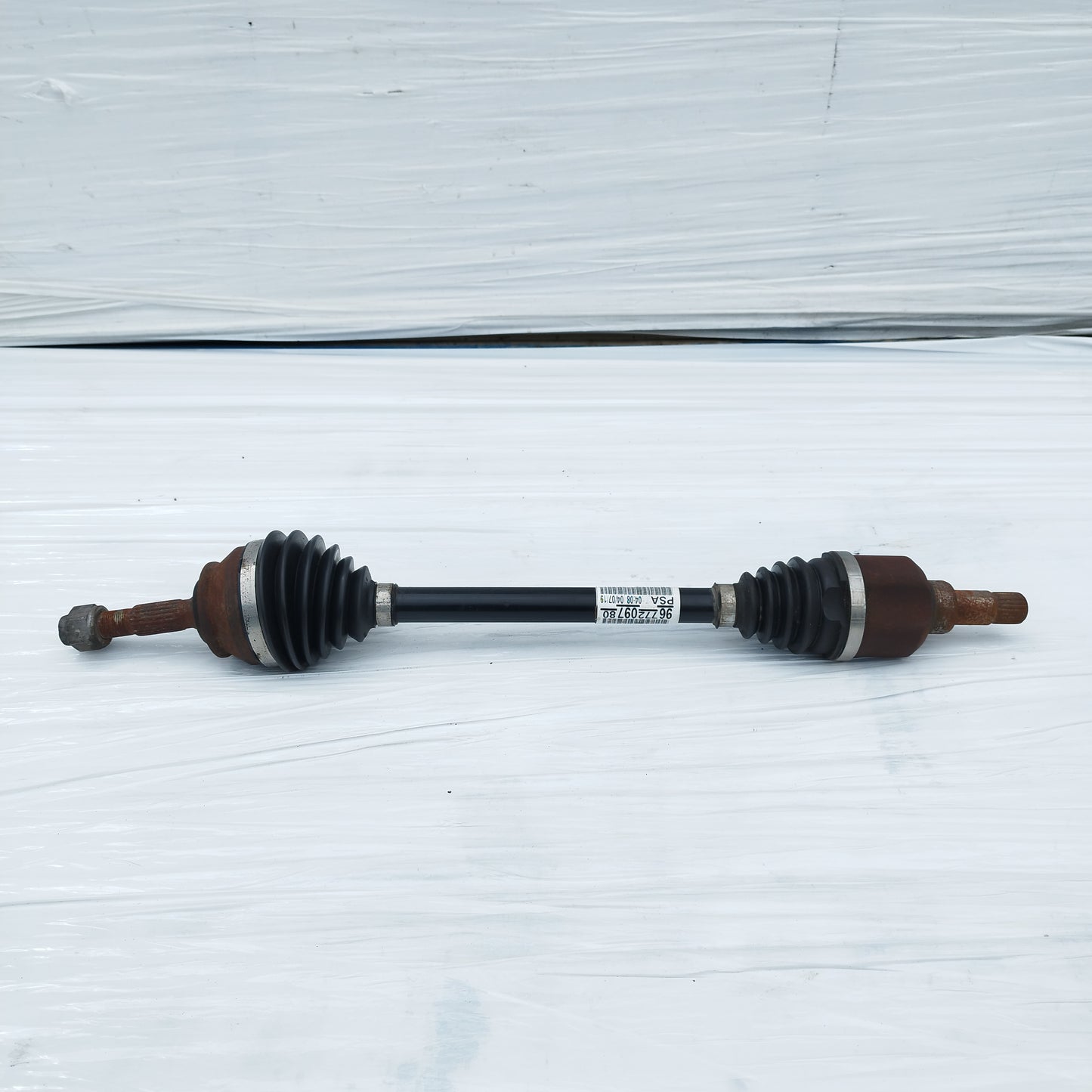 Semiasse anteriore sx Peugeot 2008 1.2 B 2019 cod: 9677209780 ecoAC15758