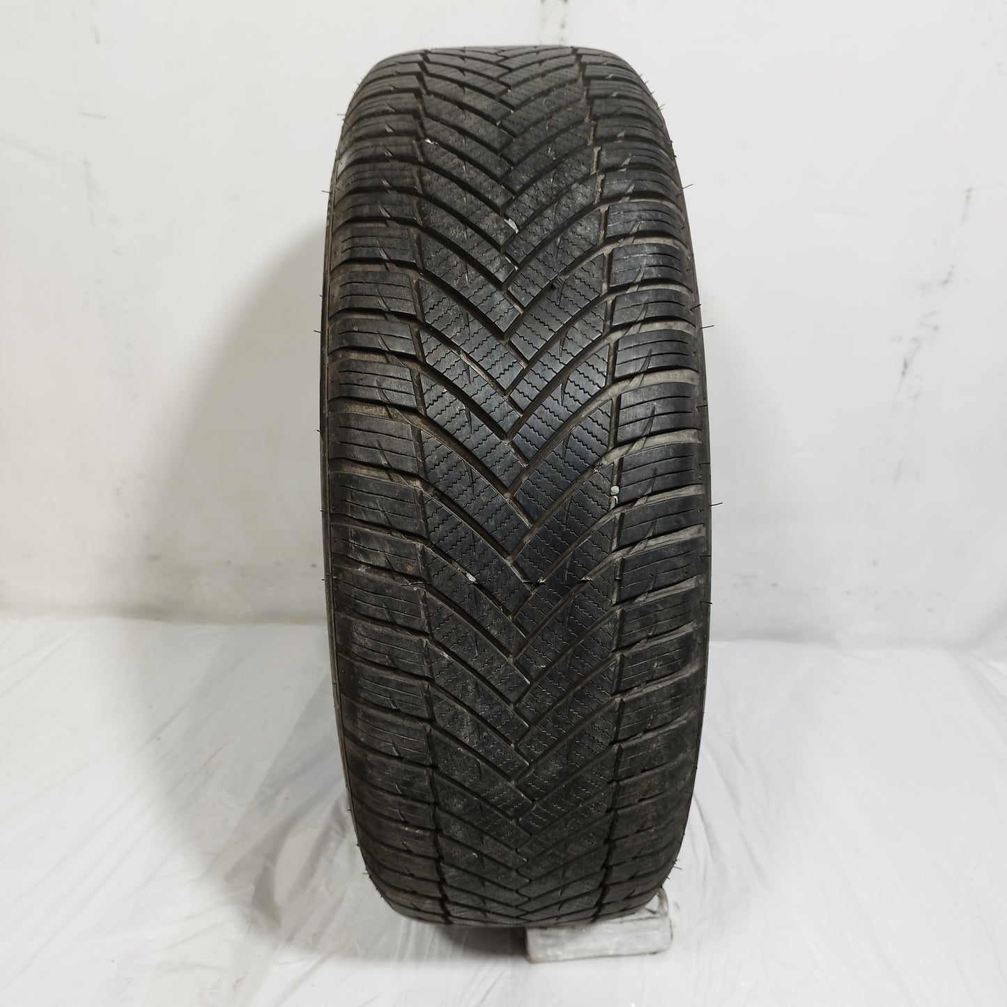 Cerchi in lega con gomme Nissan Qashqai 2012 ecoAC15024