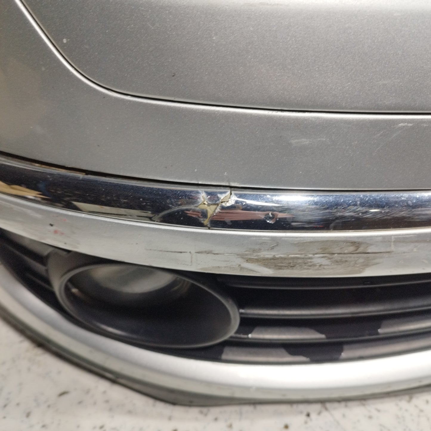 Silver Grey Front Bumper Volkswagen Jetta 2006 ecoAC10697