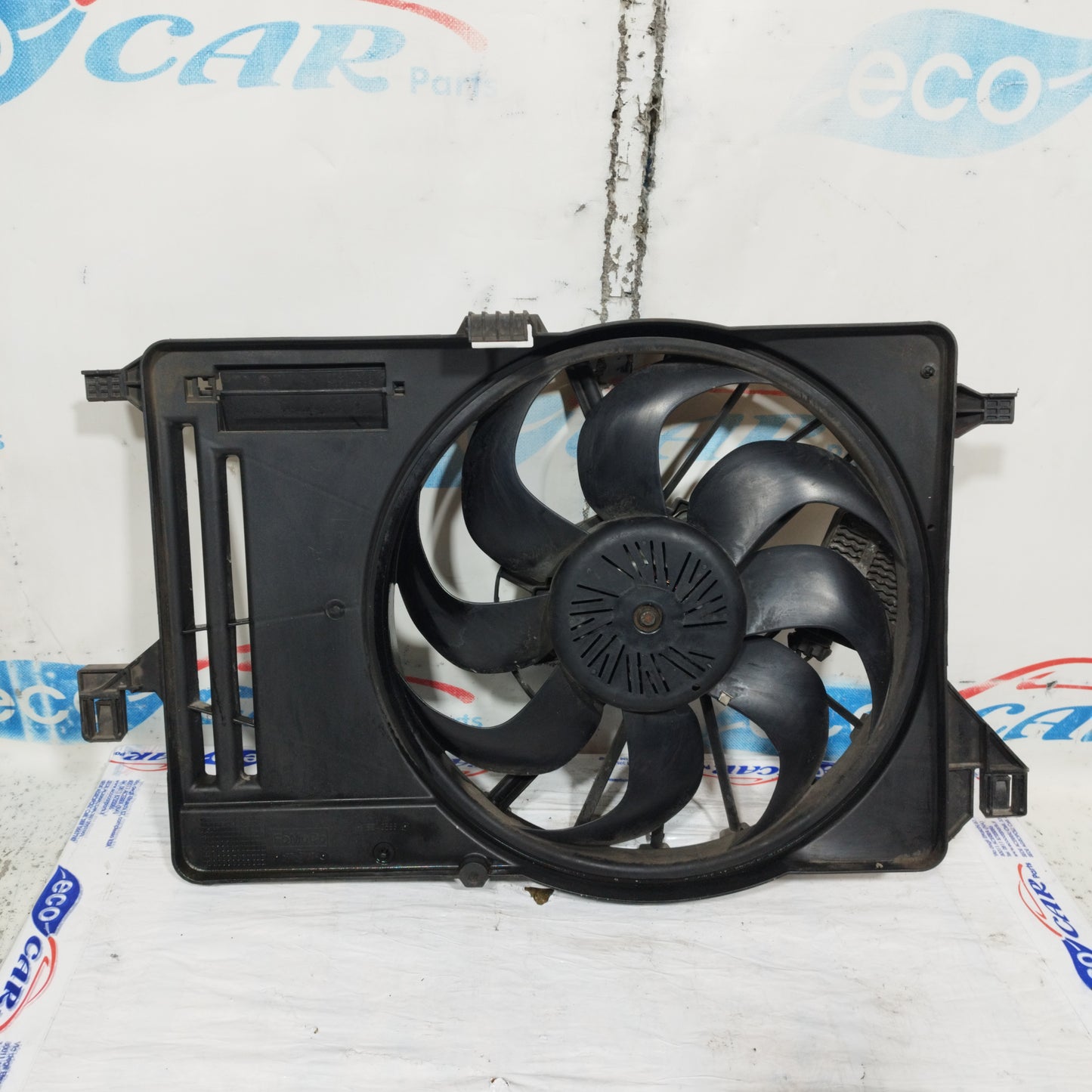 Radiator fan Ford Focus 1.6TDCI 2011 Code: 8V61-8C607-EB ecoAC11215