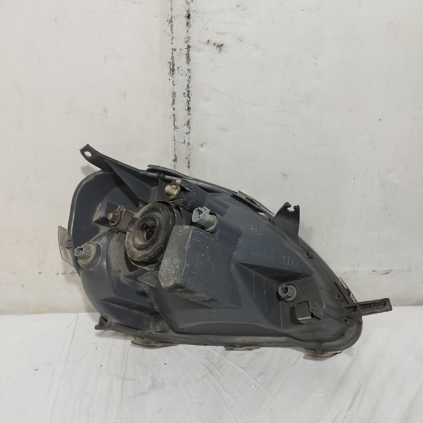 Fanale anteriore sx Toyota Yaris 2003-2005 Restyling DEPO cod: 08-212-11K8L ecoAC16421