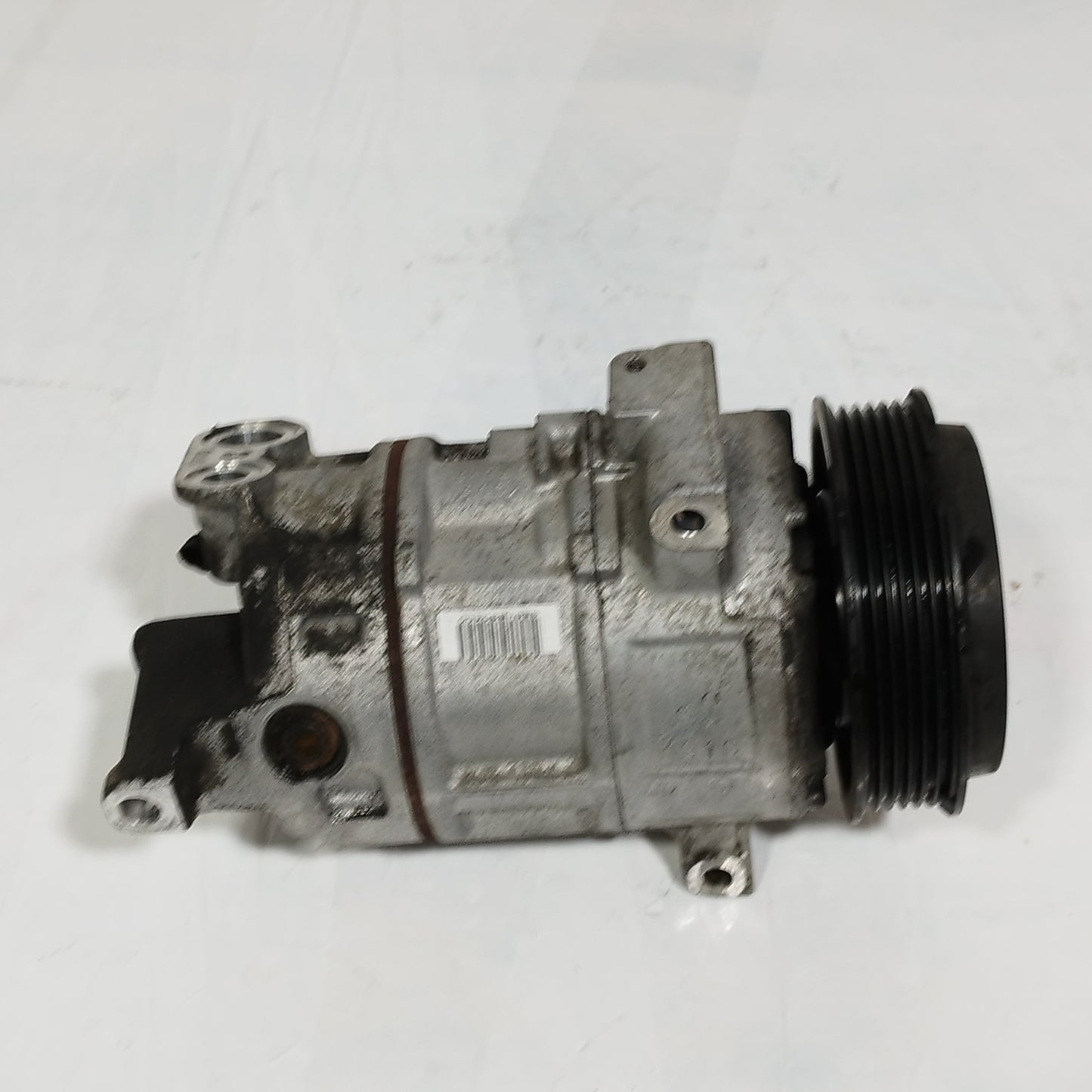 Compressore a / c  Fiat Bravo / Lancia Delta 1.6 MTJ 2008-2014 DENSO cod: 55701201 ecoAC15514