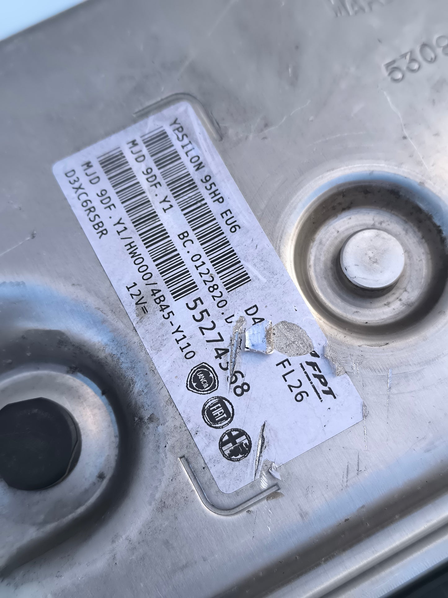 Engine control unit Lancia Ypsilon 1.3 MTJ 95cv 2015 Cod. 55274368 ecoAG6169