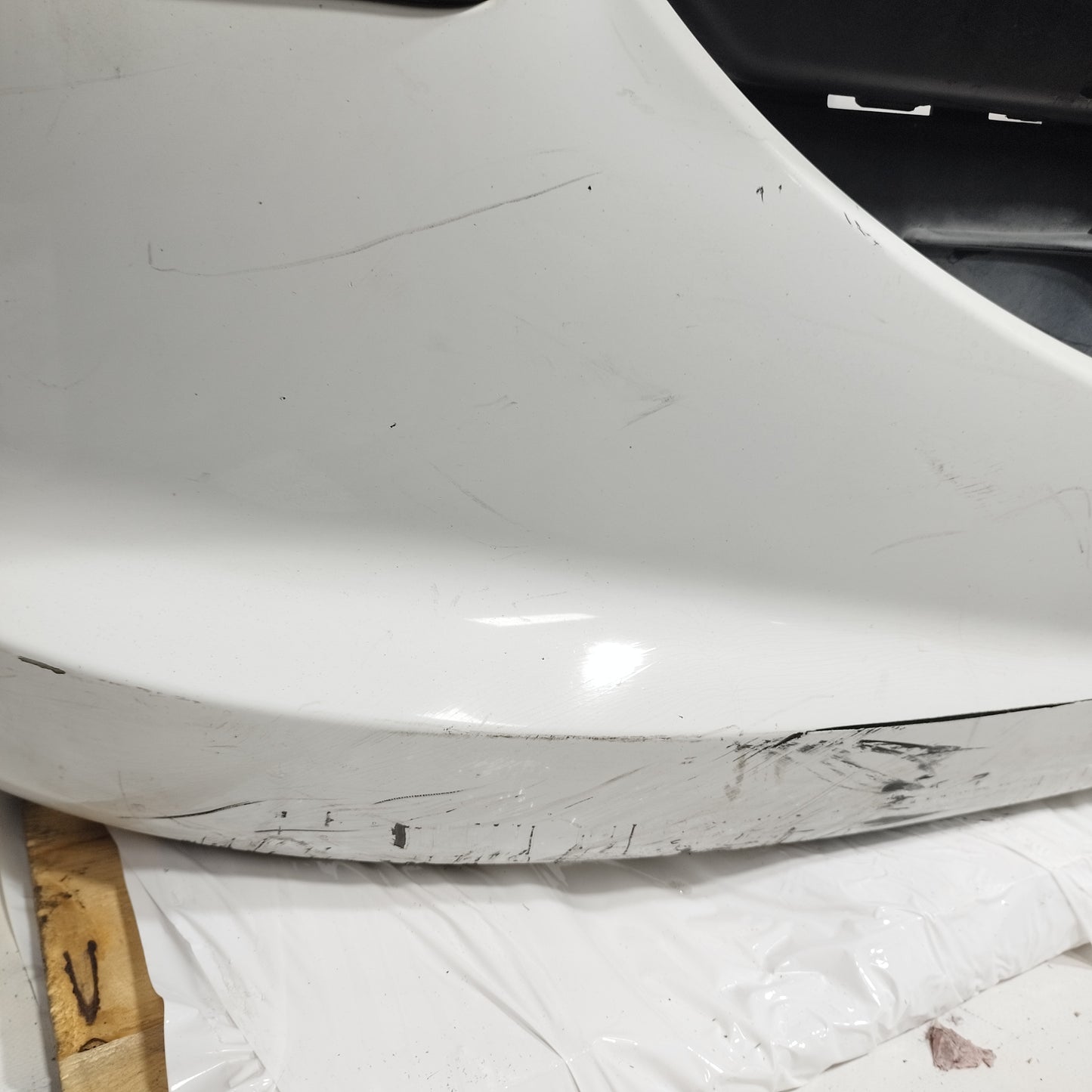 Paraurti anteriore bianco Peugeot 207 2006-2009 ecoAC15173