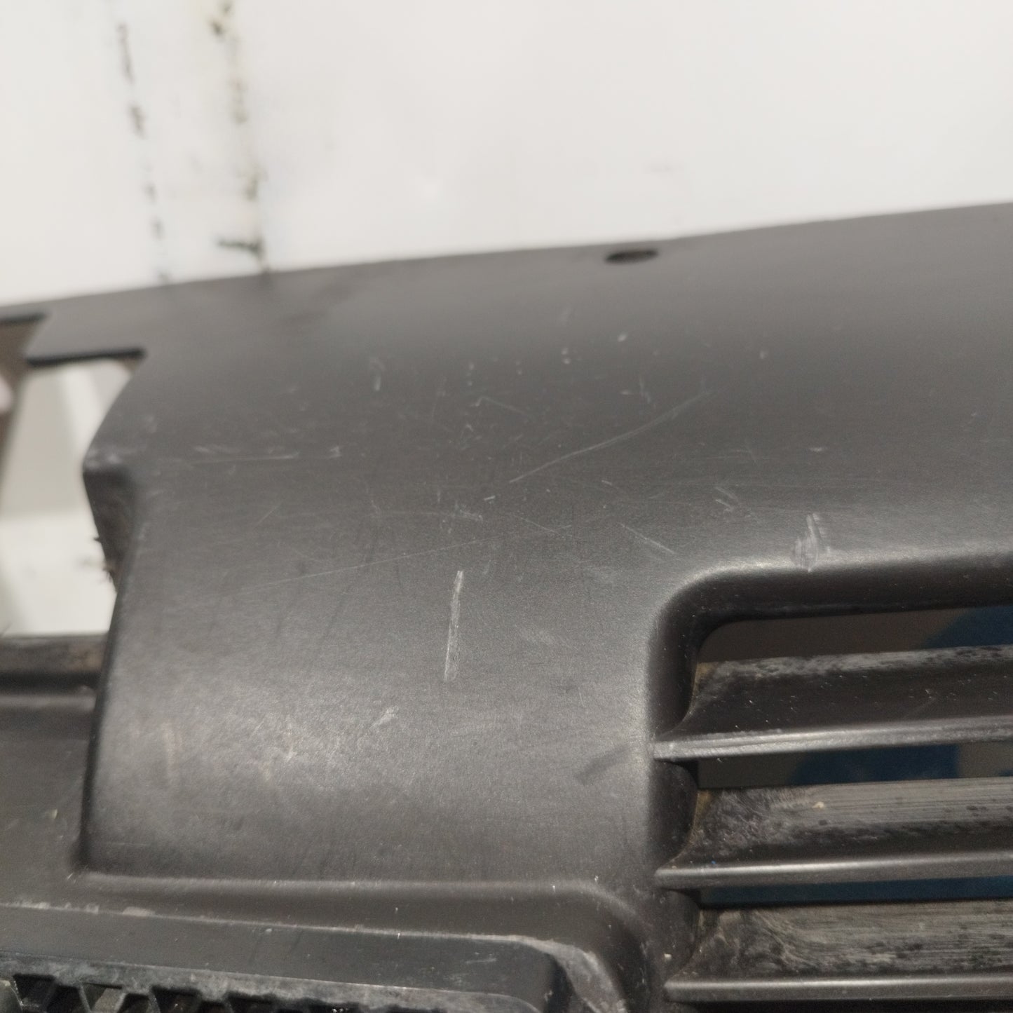 Peugeot 206 2004 ecoAC8932 Zentralgrill