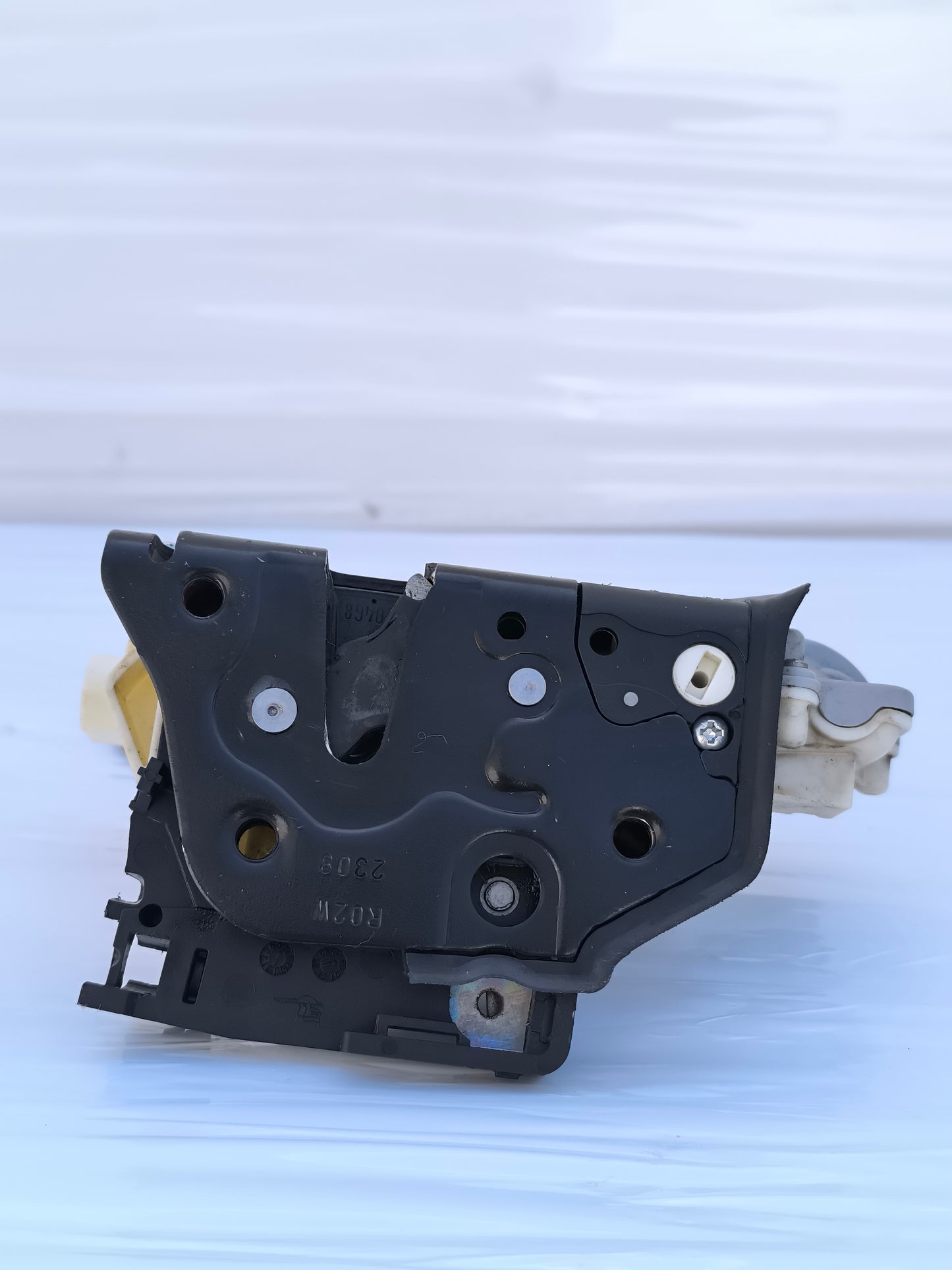 Serratura anteriore dx Volkswagen Passat / Tiguan anno 2010 7 pin cod: 3C1837016A ecoAG8179