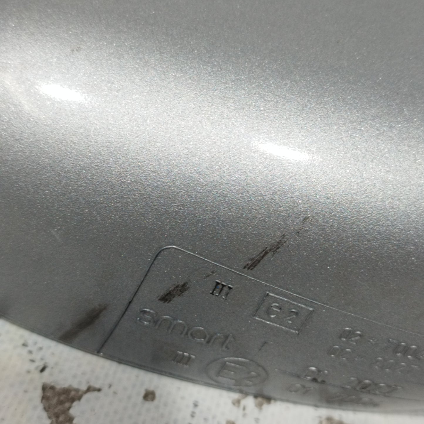 Grauer, manueller Außenspiegel vorne rechts für Smart fortwo 450, Baujahr 2004, ecoAC10584