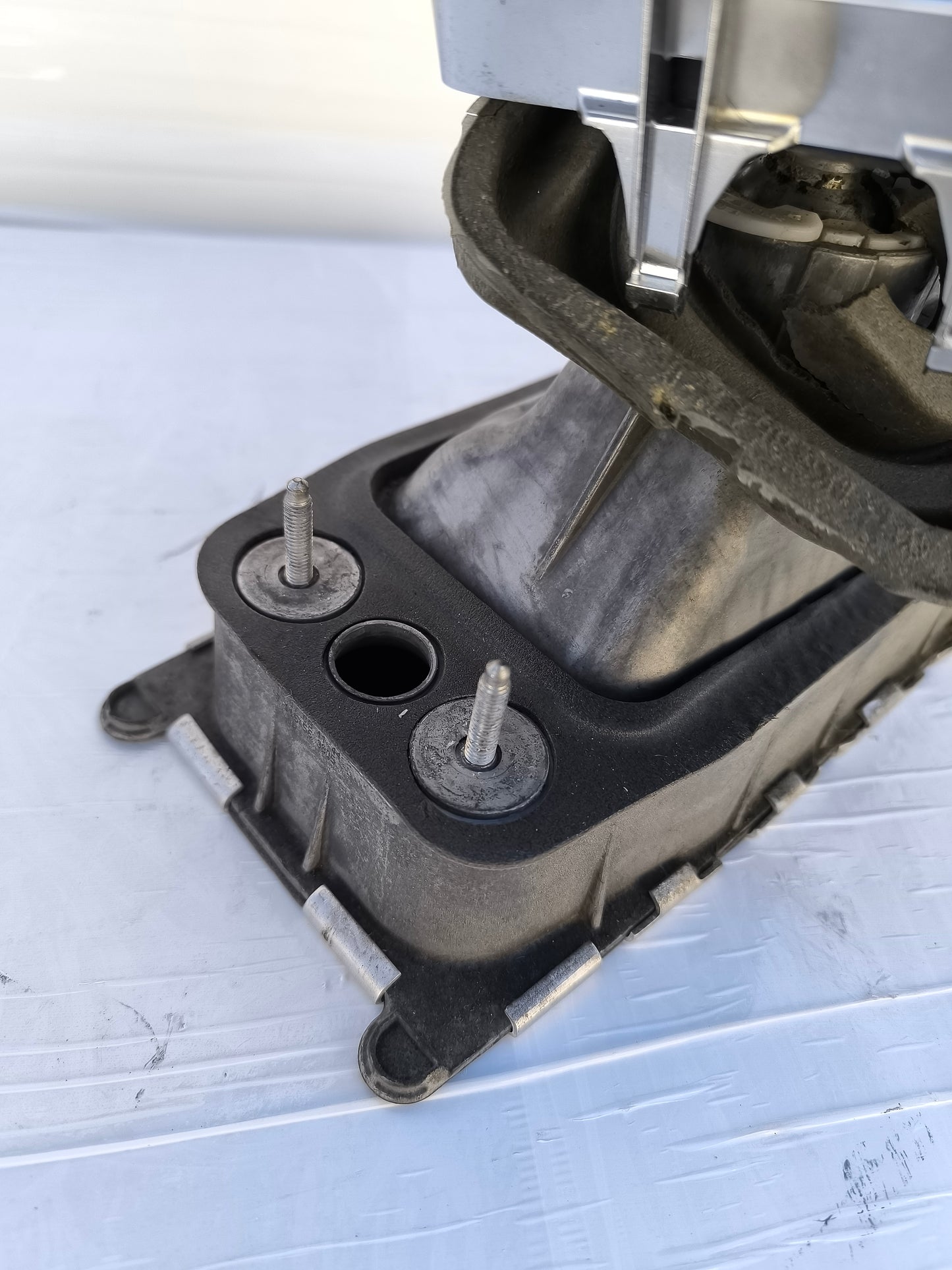 Leva cambio con cavi Volkswagen Tiguan 2.0 TDI 6M cod: 5N0711049G ecoAG7668