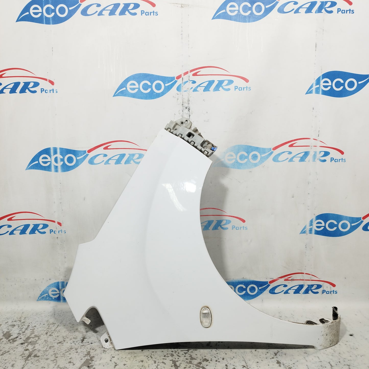 Parafango anteriore dx bianco Chevrolet Spark 2011 ecoAC9701
