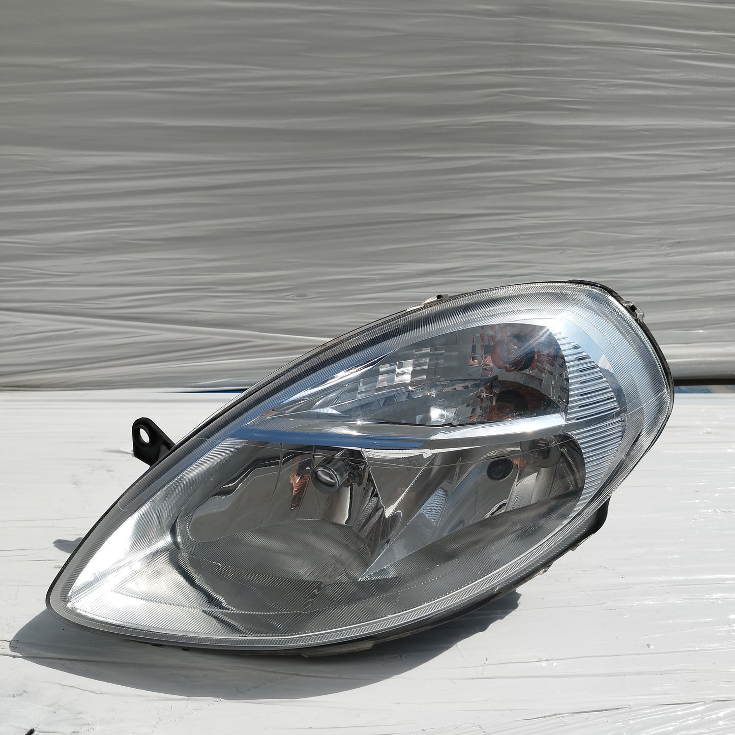 Fanale anteriore sx Lancia Ypsilon 2003-2006 DEPO cod: 08-666-1114L ecoDM068