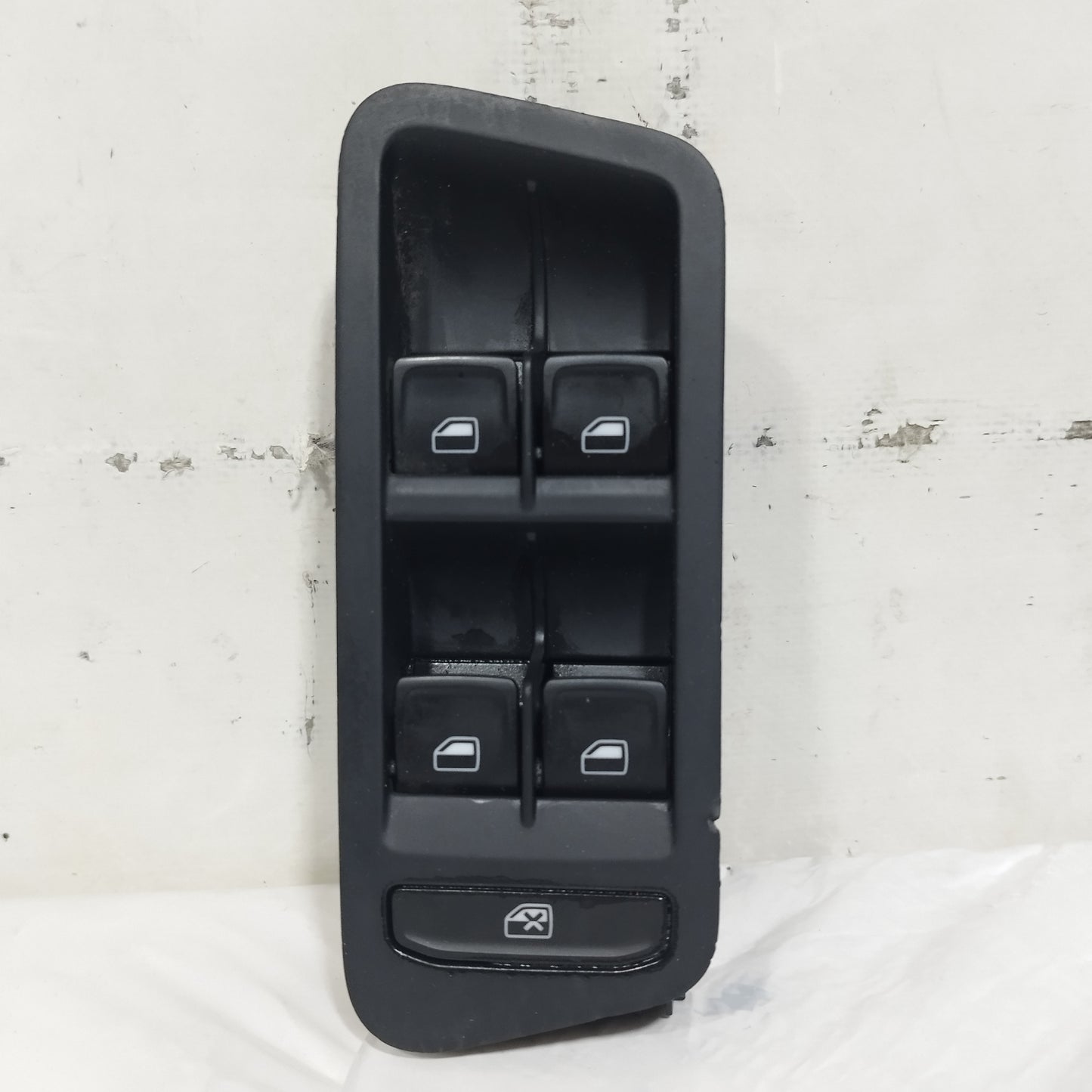 Pulsantiera alzacristalli anteriore sx Volkswagen Golf VII (SG) 2013-2017 cod: 5G0959858B ecoAC16473