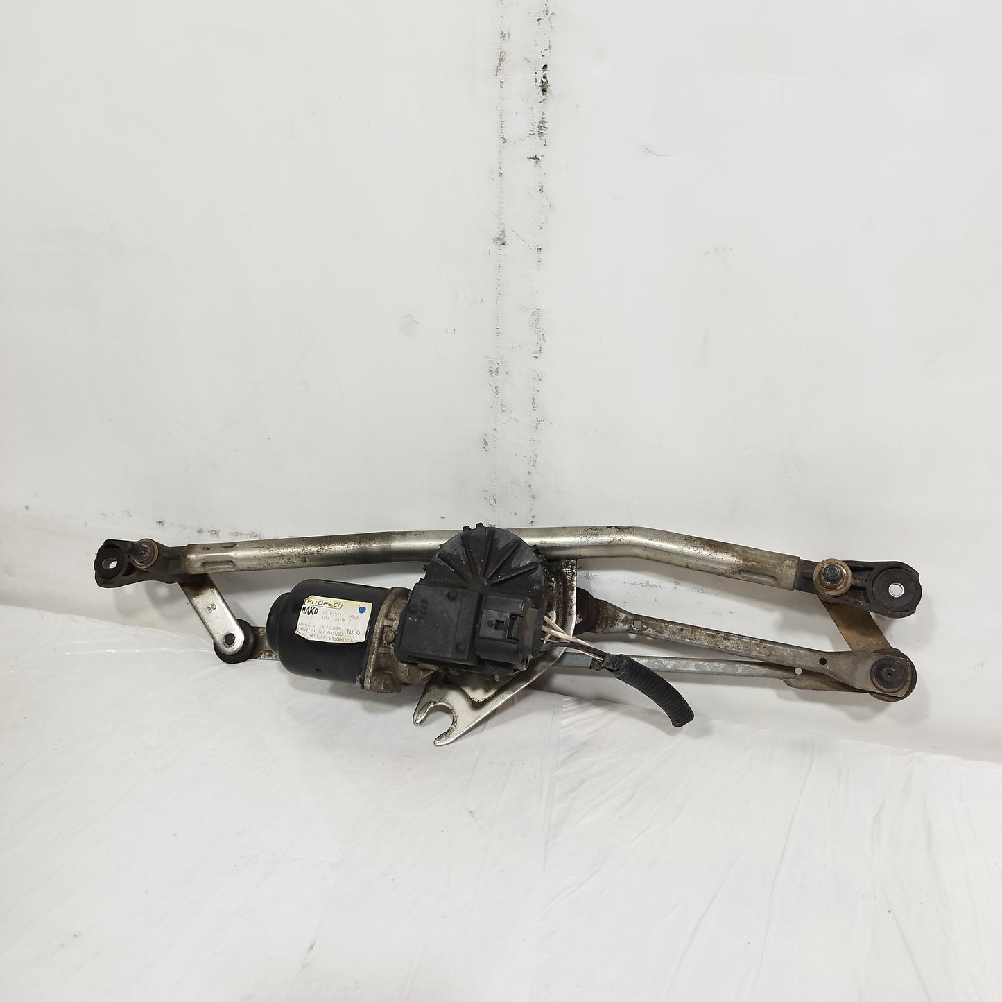 Front windscreen wiper motor Fiat Fiorino / Qubo 2013 code: 064300350 ecoAG2078